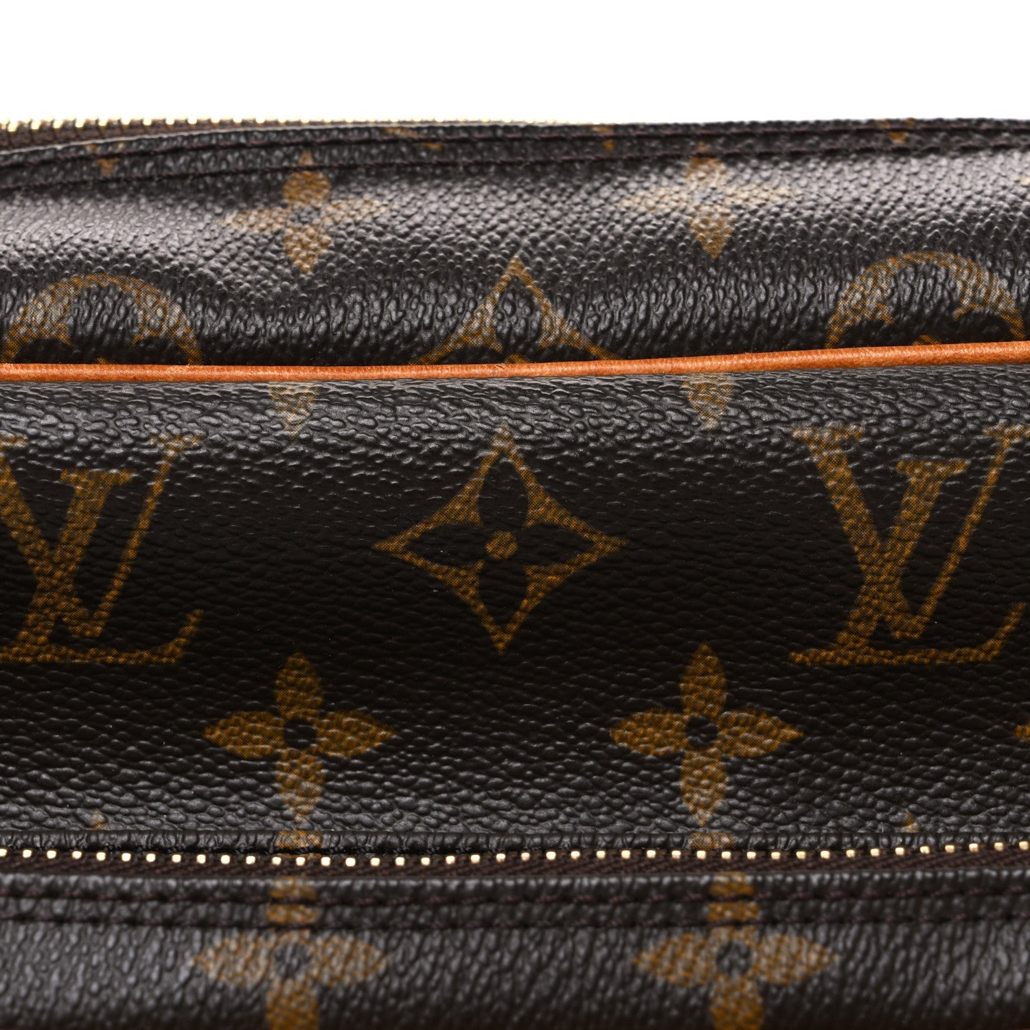 Monogram Nil 28