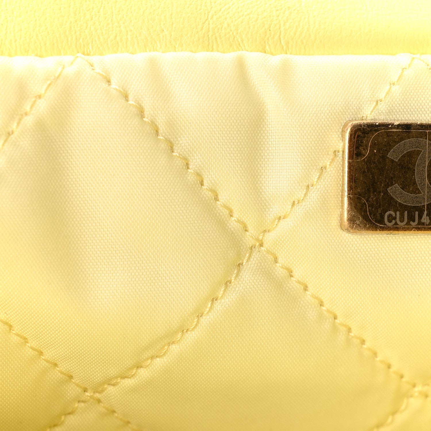 Shiny Calfskin Eyelet CC Small Chanel 22 Light Yellow