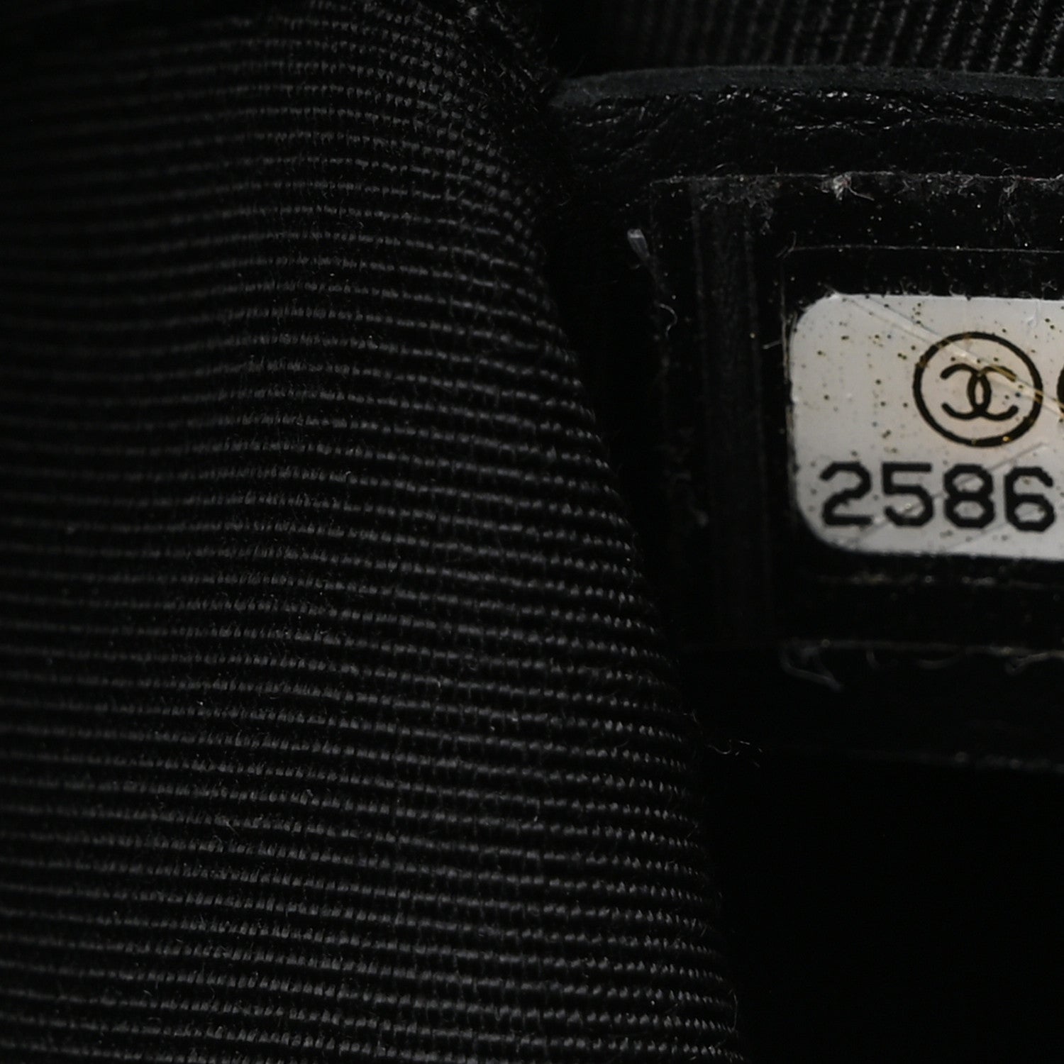 Aged Calfskin Grosgrain Quilted Chain CC Flap Ivory Black
