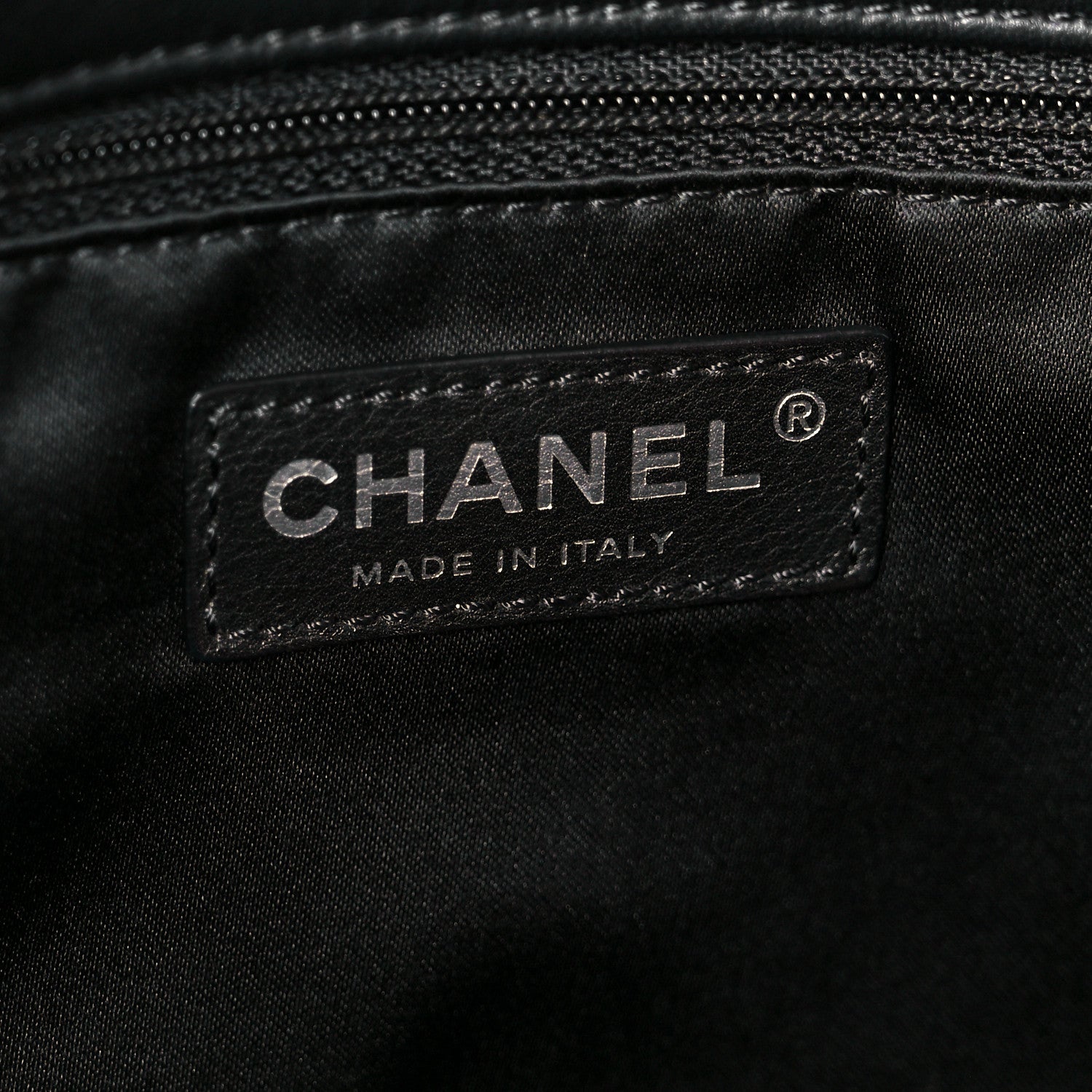 Lambskin Ultimate Stitch Maxi Flap Black