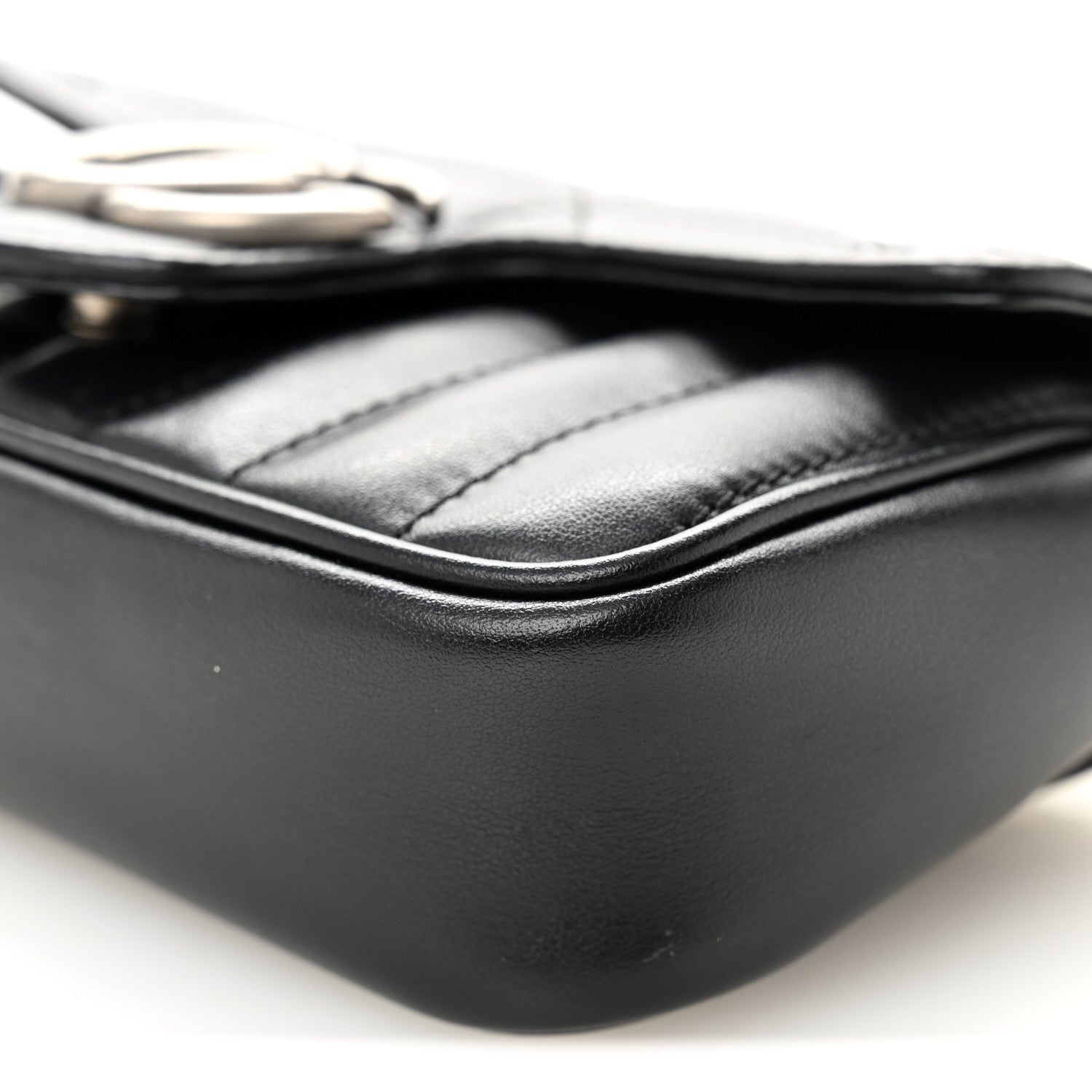 Calfskin Matelasse Aria Super Mini GG Marmont Shoulder Bag Black