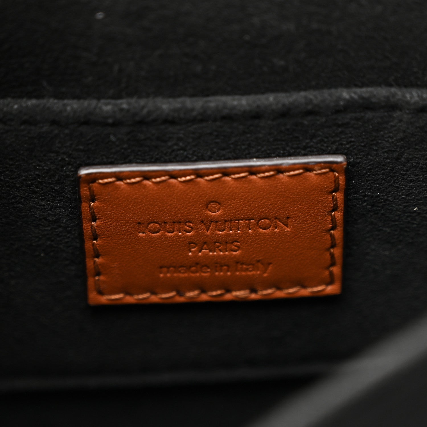 Reverse Monogram Dauphine Mini