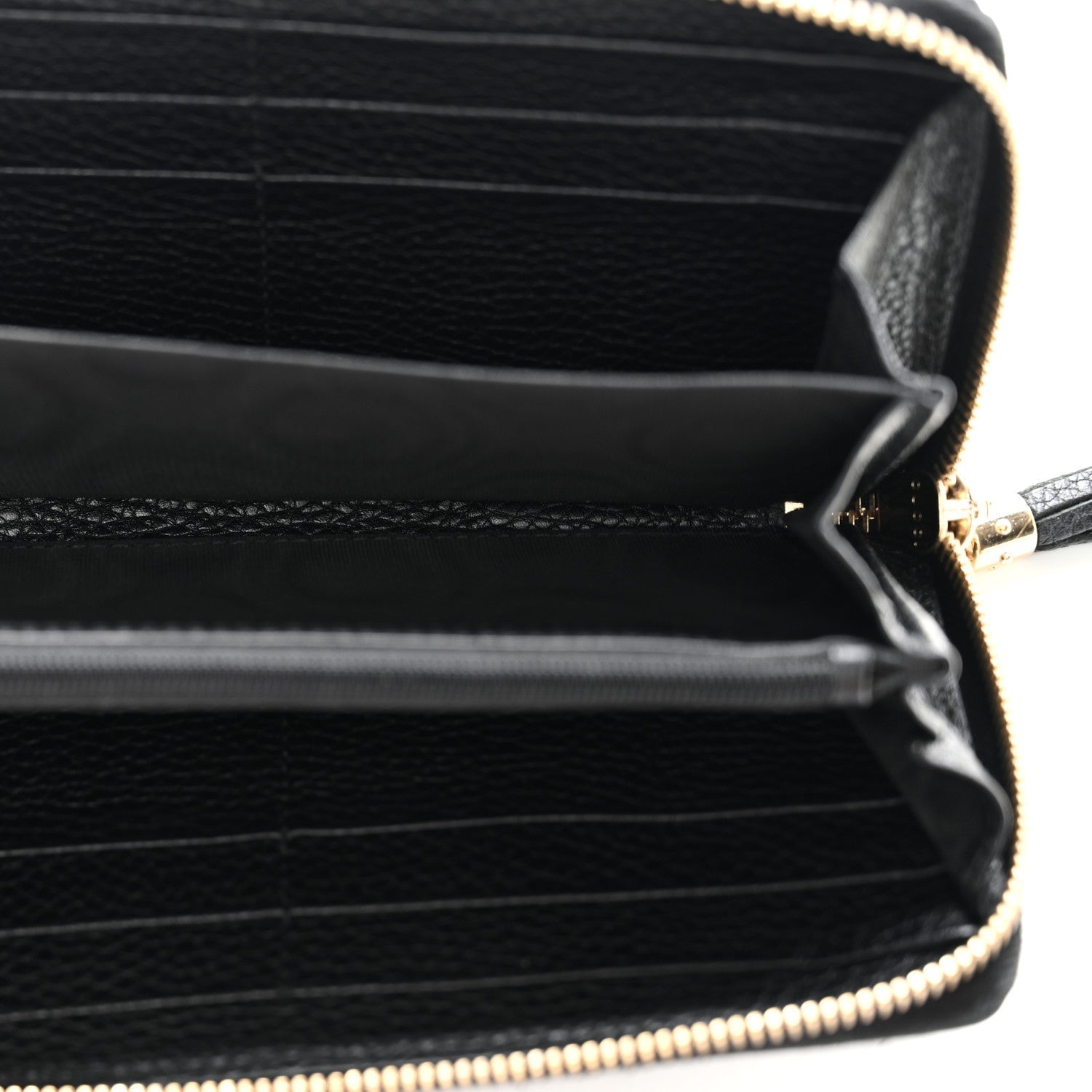 Pebbled Calfskin Soho Zip Around Wallet Black