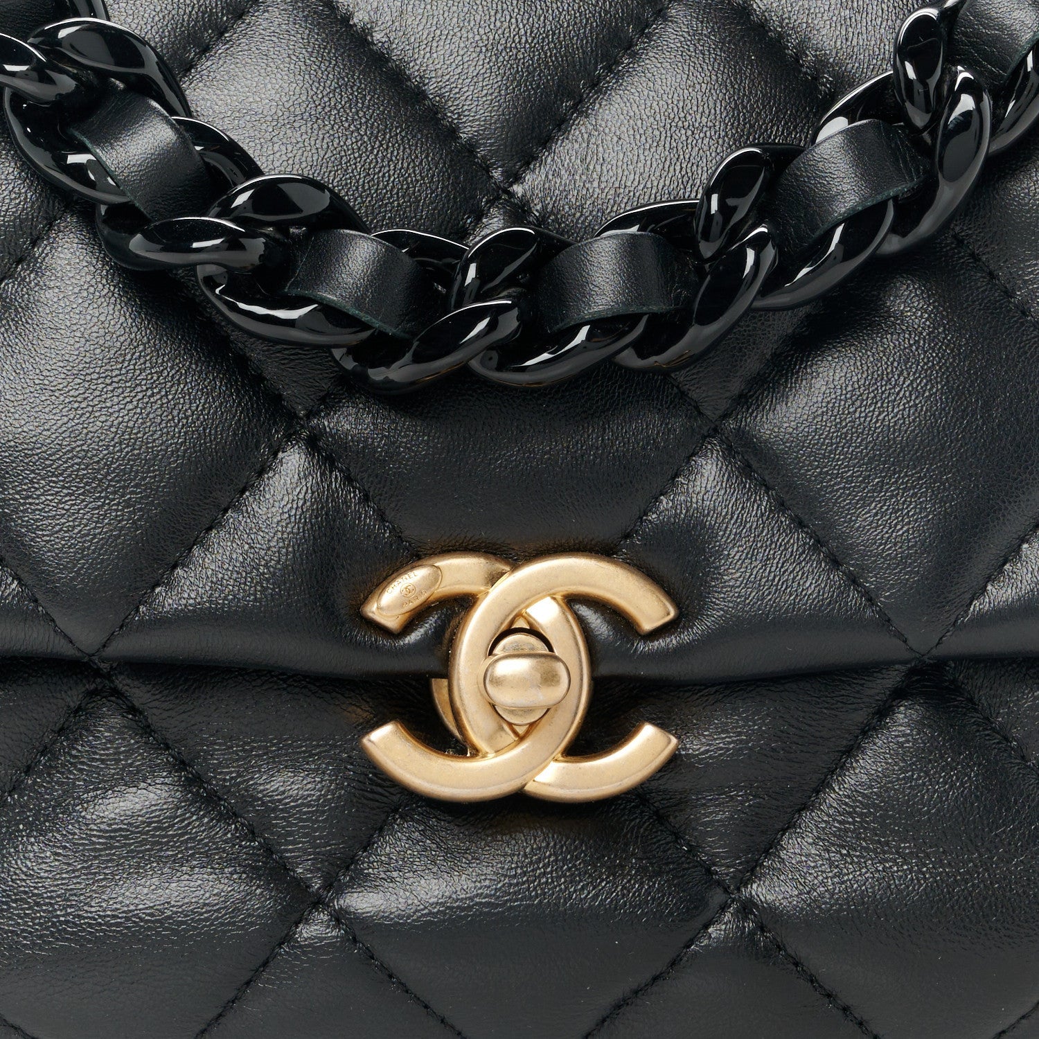 Lambskin Quilted Mini Lacquered Chain Flap Black