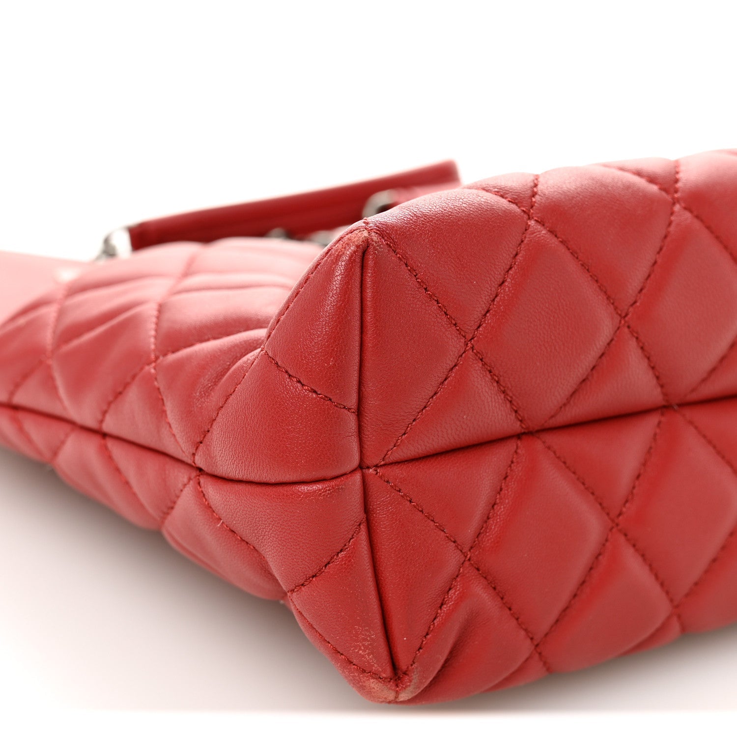 Lambskin Quilted Small Urban Delight Tote Red