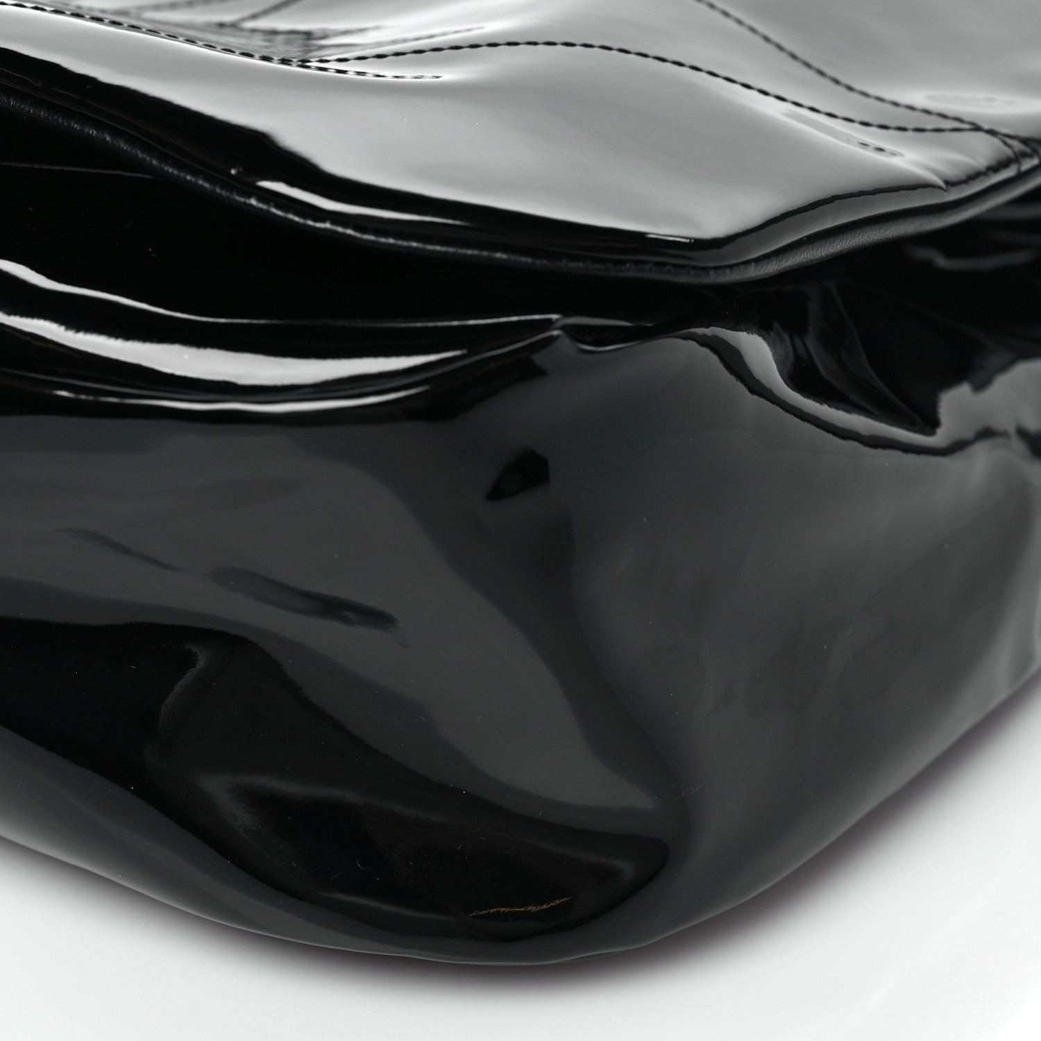 Patent Matelasse Monogram Large Jamie 4.3 Black