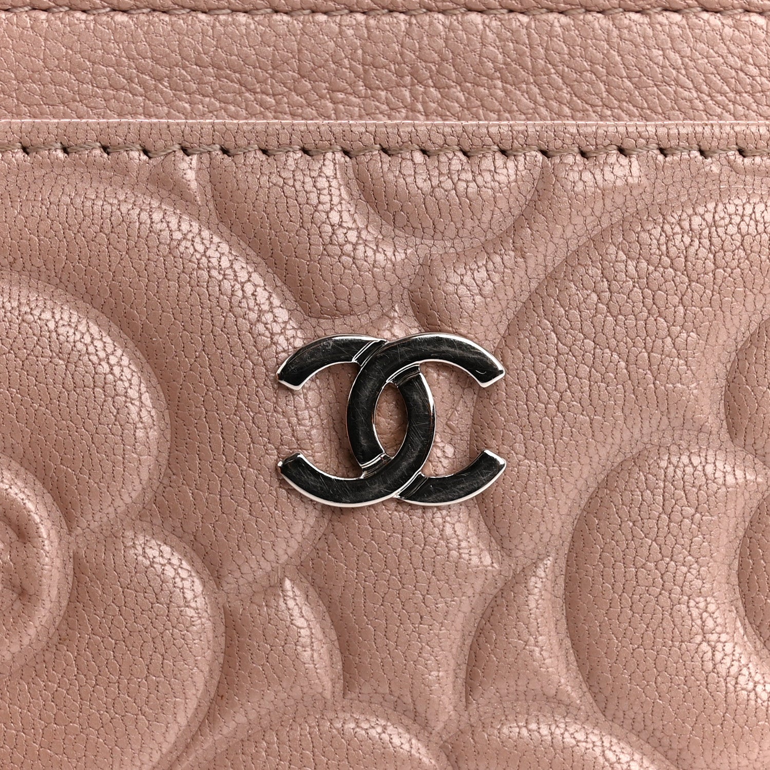 Goatskin Camellia Embossed Card Holder Light Pink