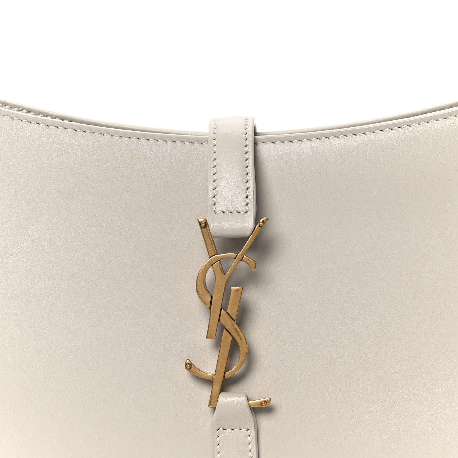 Smooth Calfskin Le 5 A 7 Hobo Crema Soft
