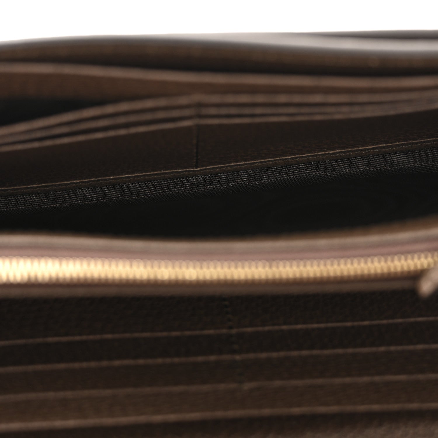 GG Supreme Monogram Textured Dollar Calfskin Blondie Continental Chain Wallet Beige Ebony New Acero