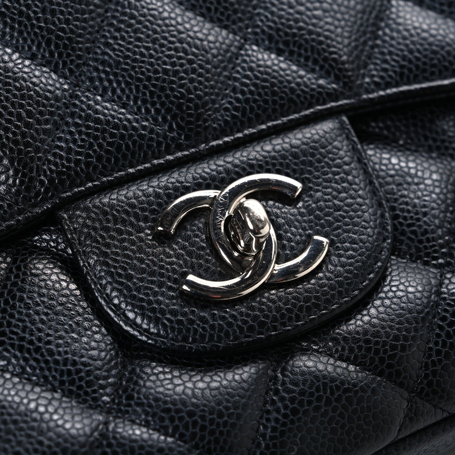 Caviar Quilted Jumbo Single Flap Black