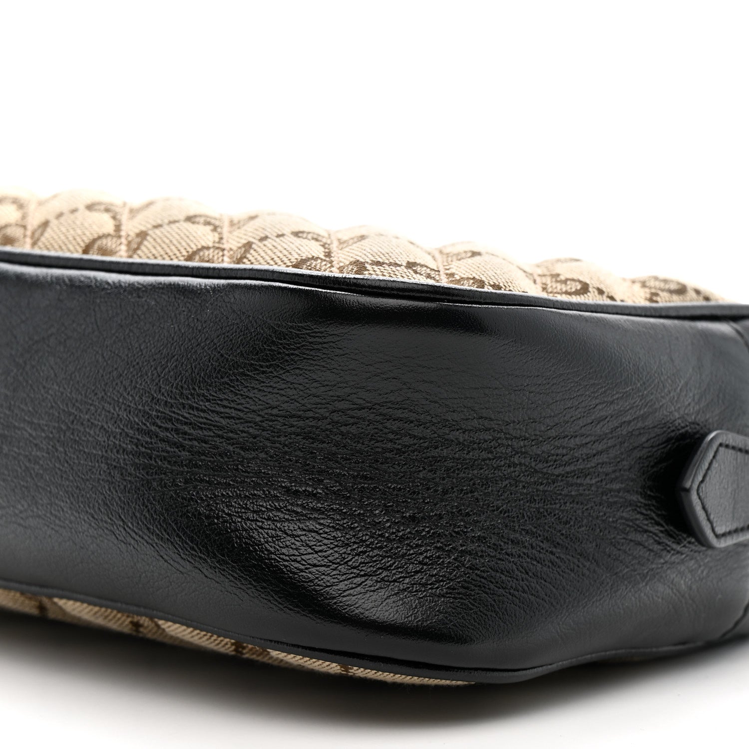 Monogram Matelasse Diagonal Small GG Marmont Chain Shoulder Bag Beige Black