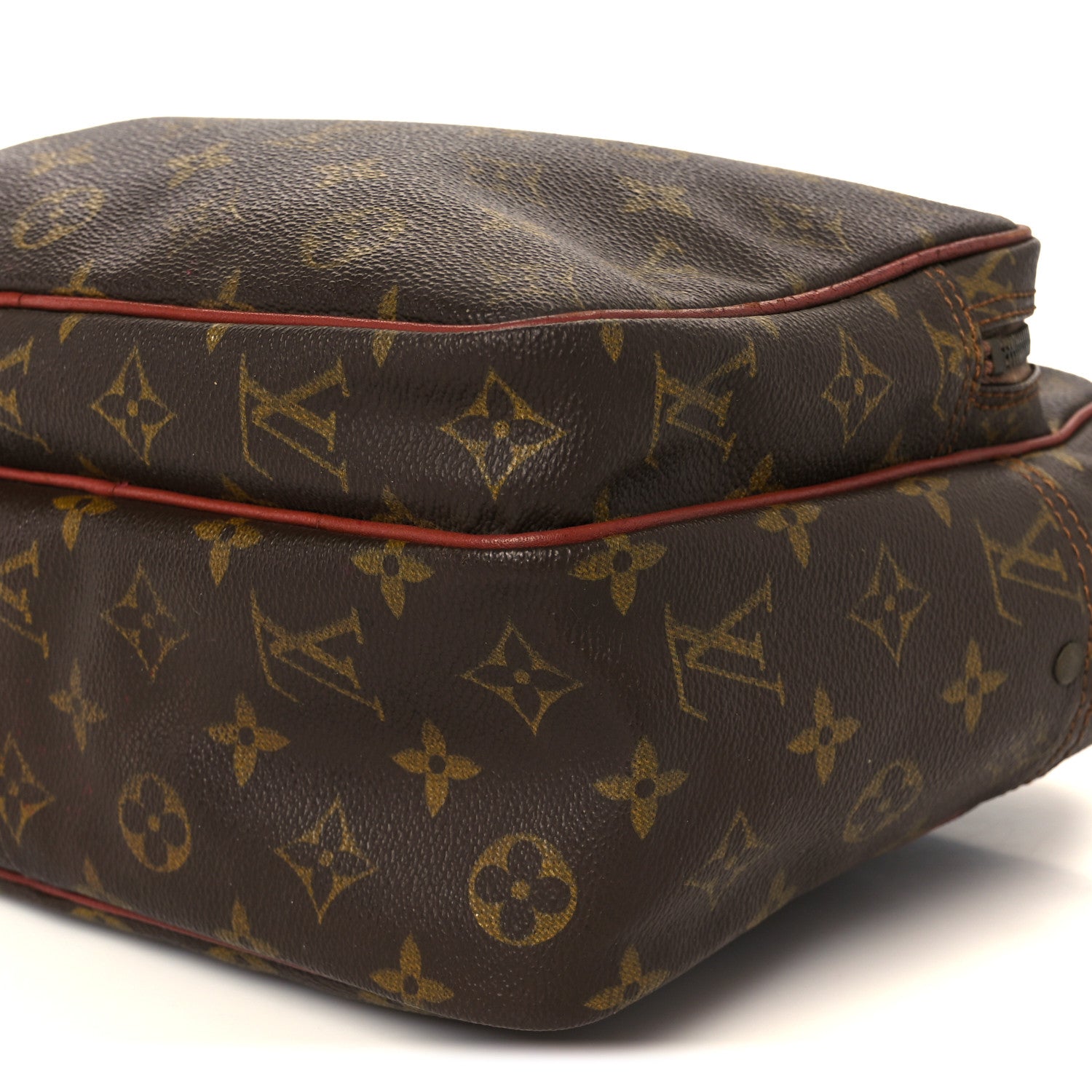 Monogram Nil 28