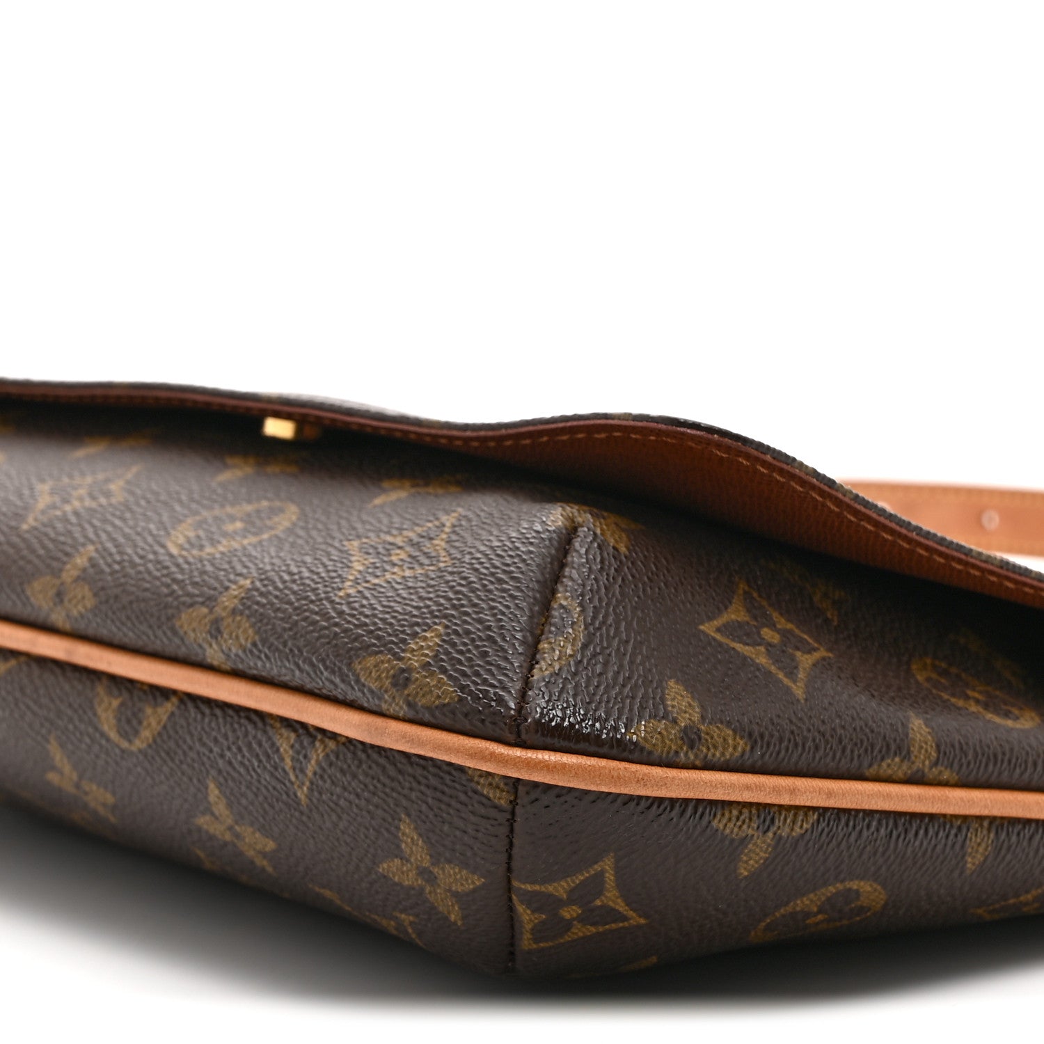 Monogram Musette Tango