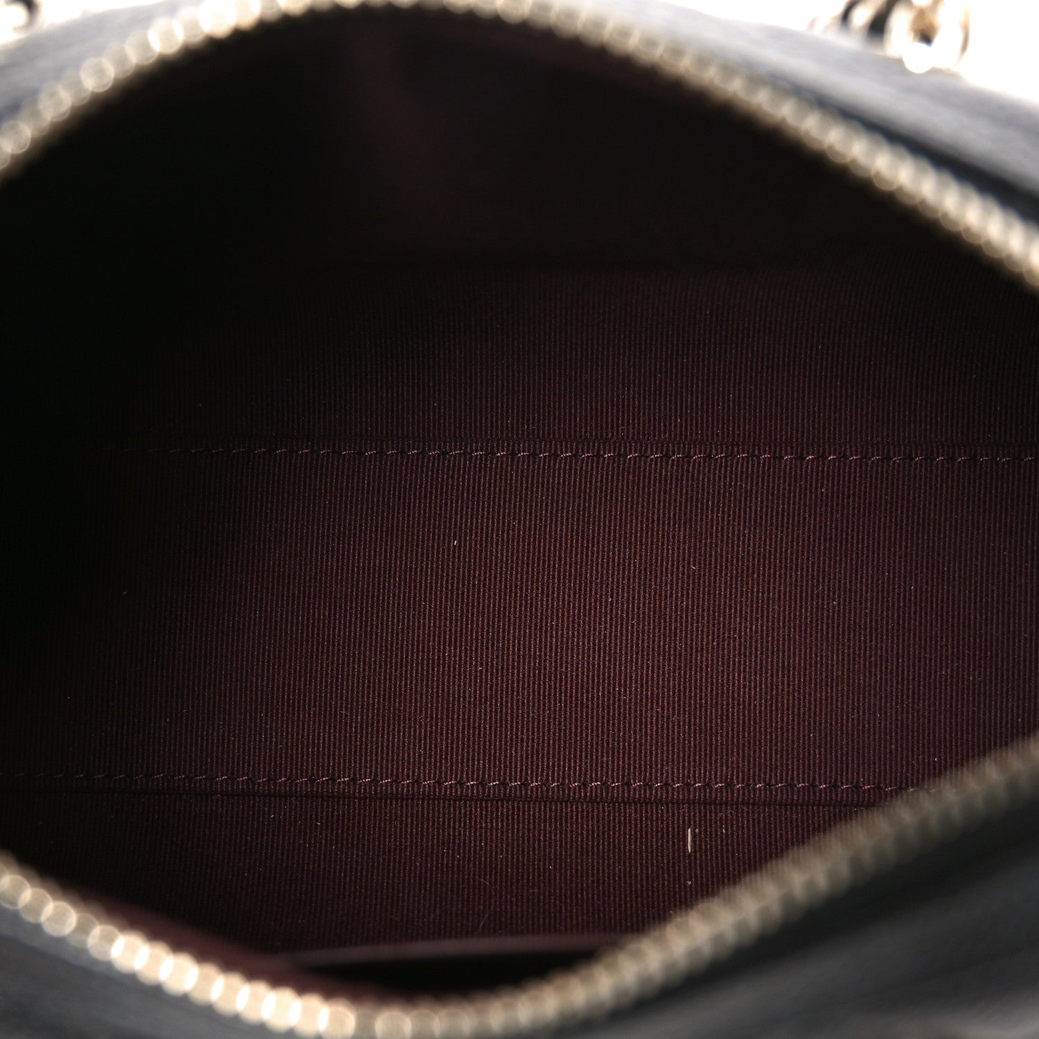 Caviar Quilted Barrel Clutch With Chain Black