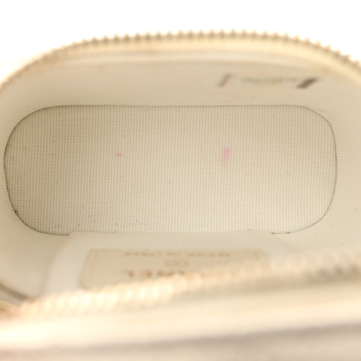 Caviar Quilted Small Handle With Care Vanity Case With Chain White