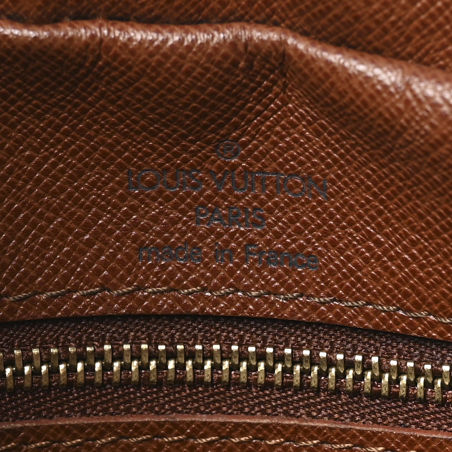 Monogram Nil 28