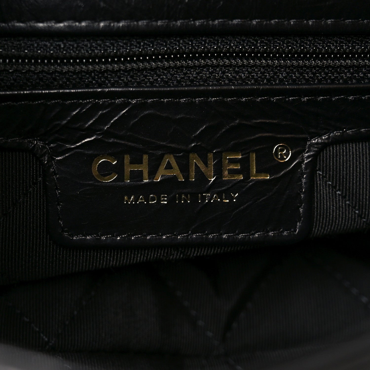Crumbled Calfskin Embossed Flap Black