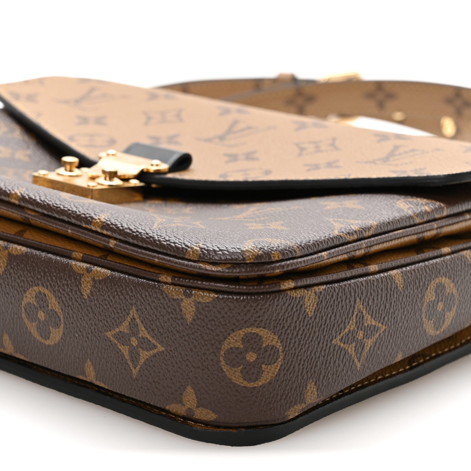 Reverse Monogram Pochette Metis
