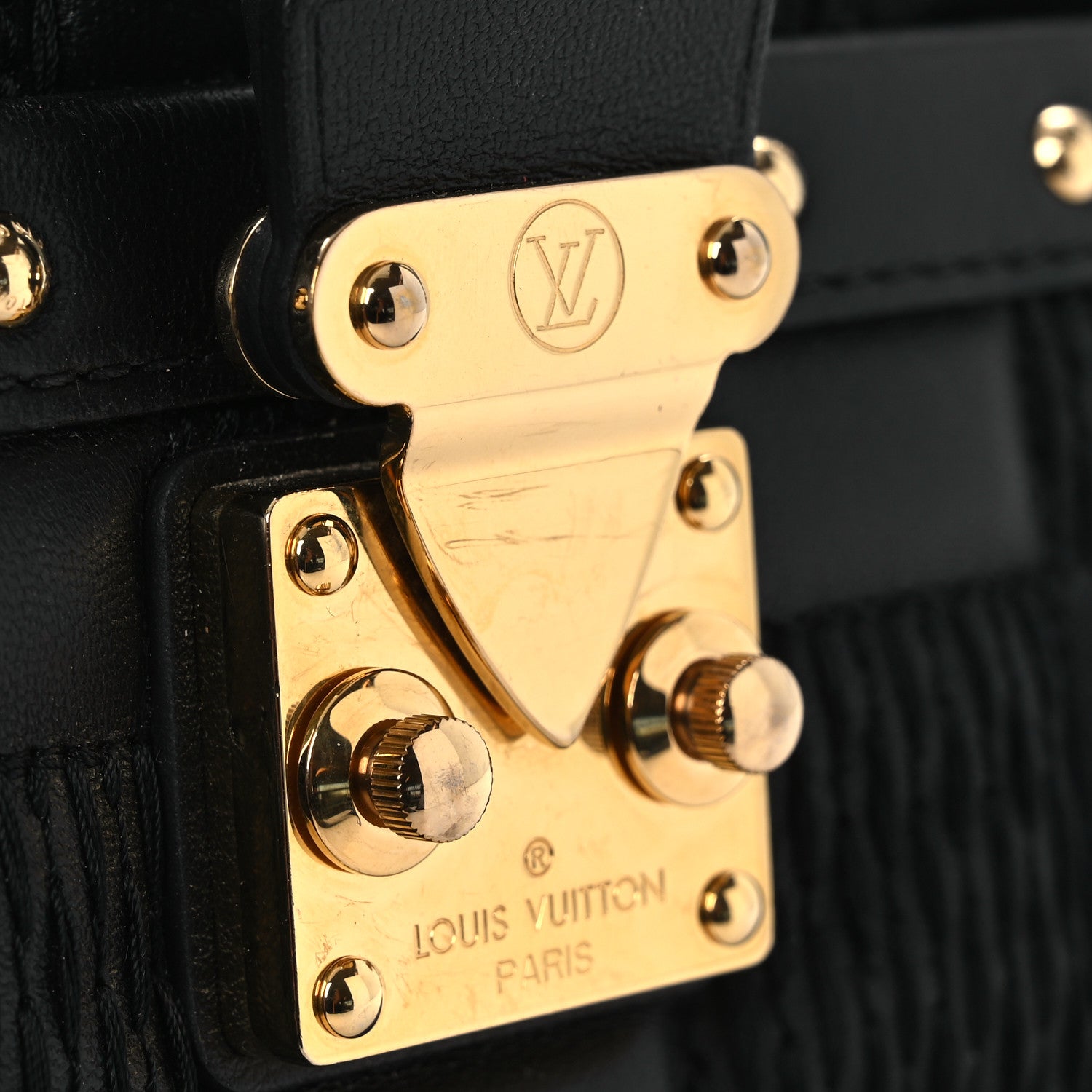 Damier Quilt Lambskin Troca Pochette Black