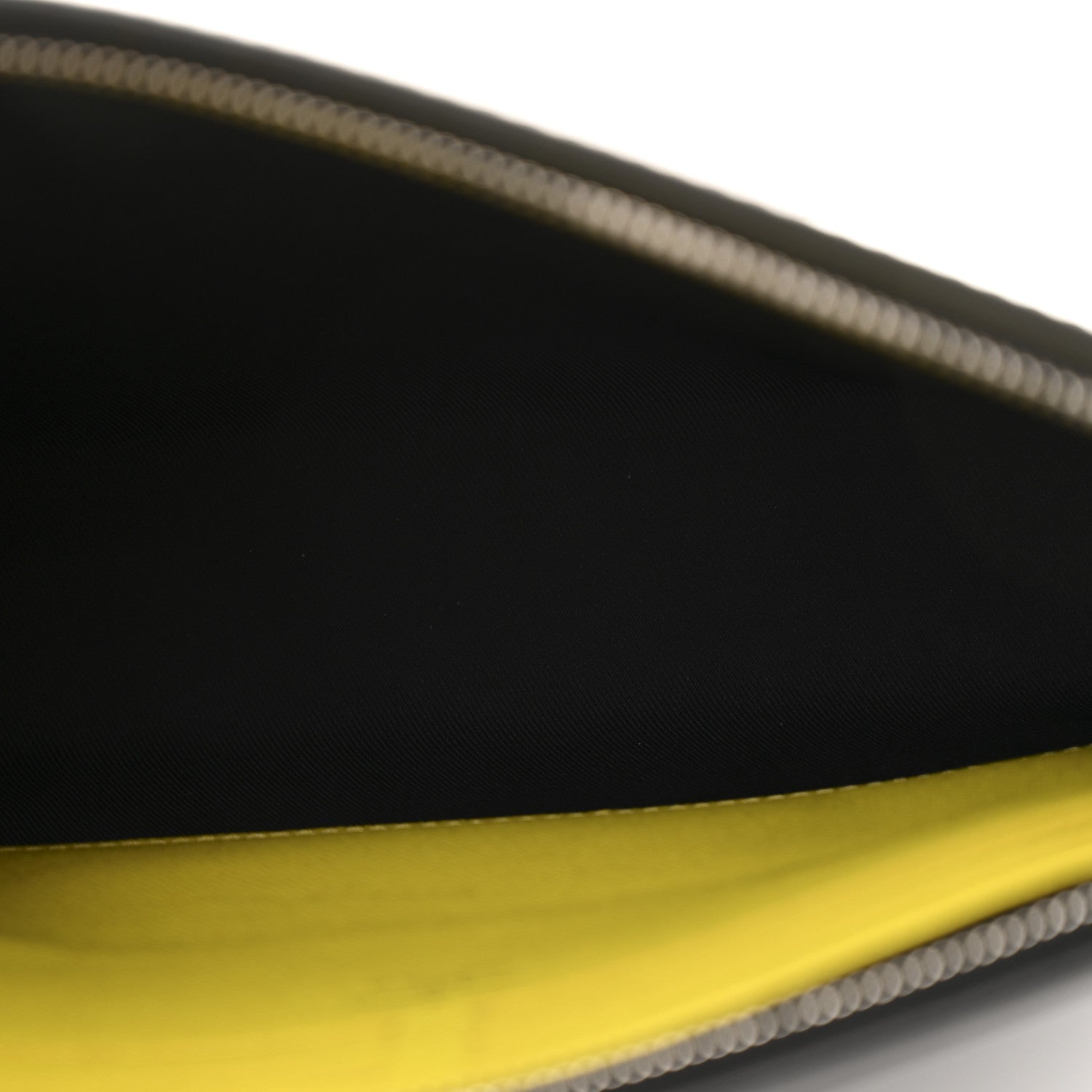 Damier Graphite Pochette Voyage MM  Yellow