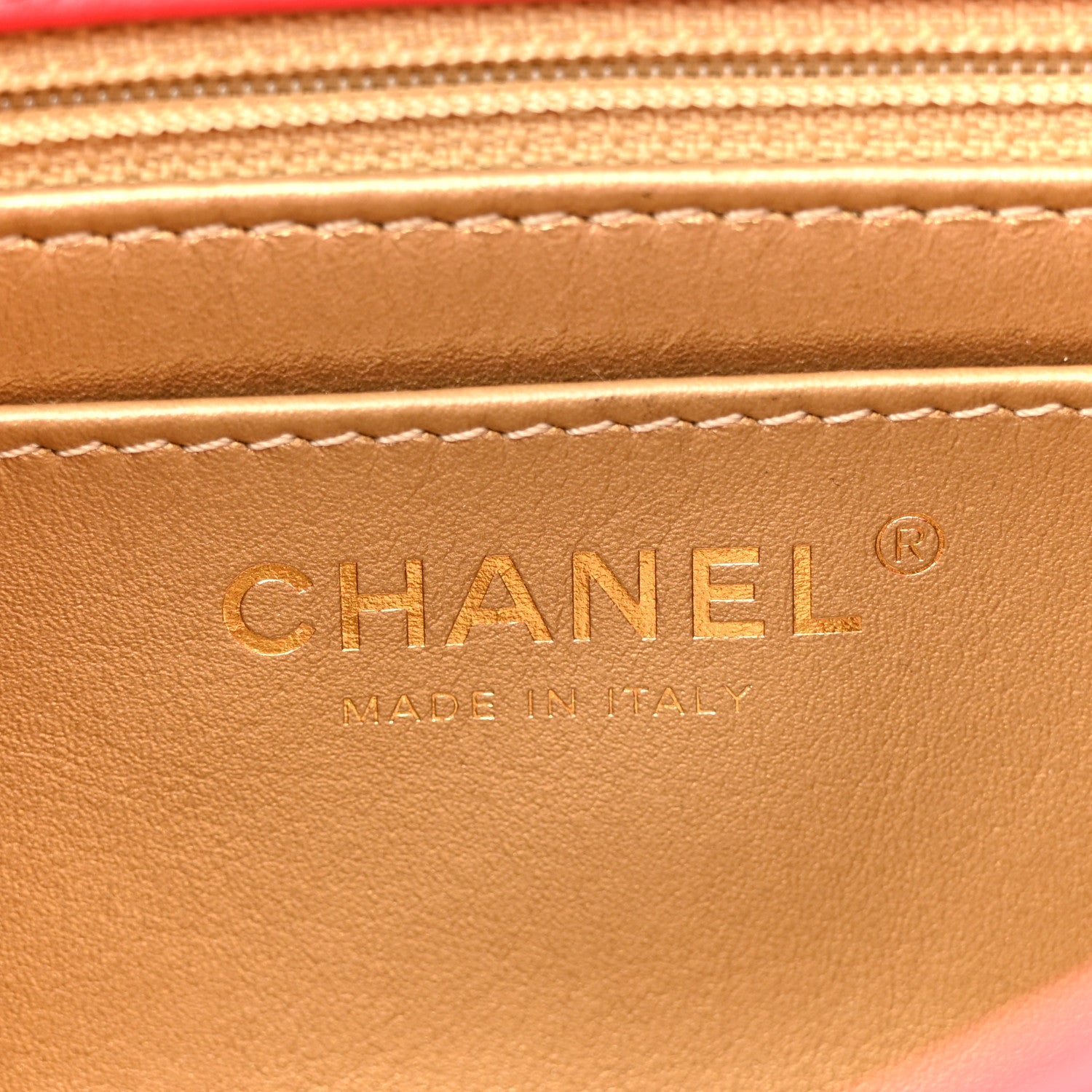 Lambskin Quilted Mini Pearl Crush Flap Red