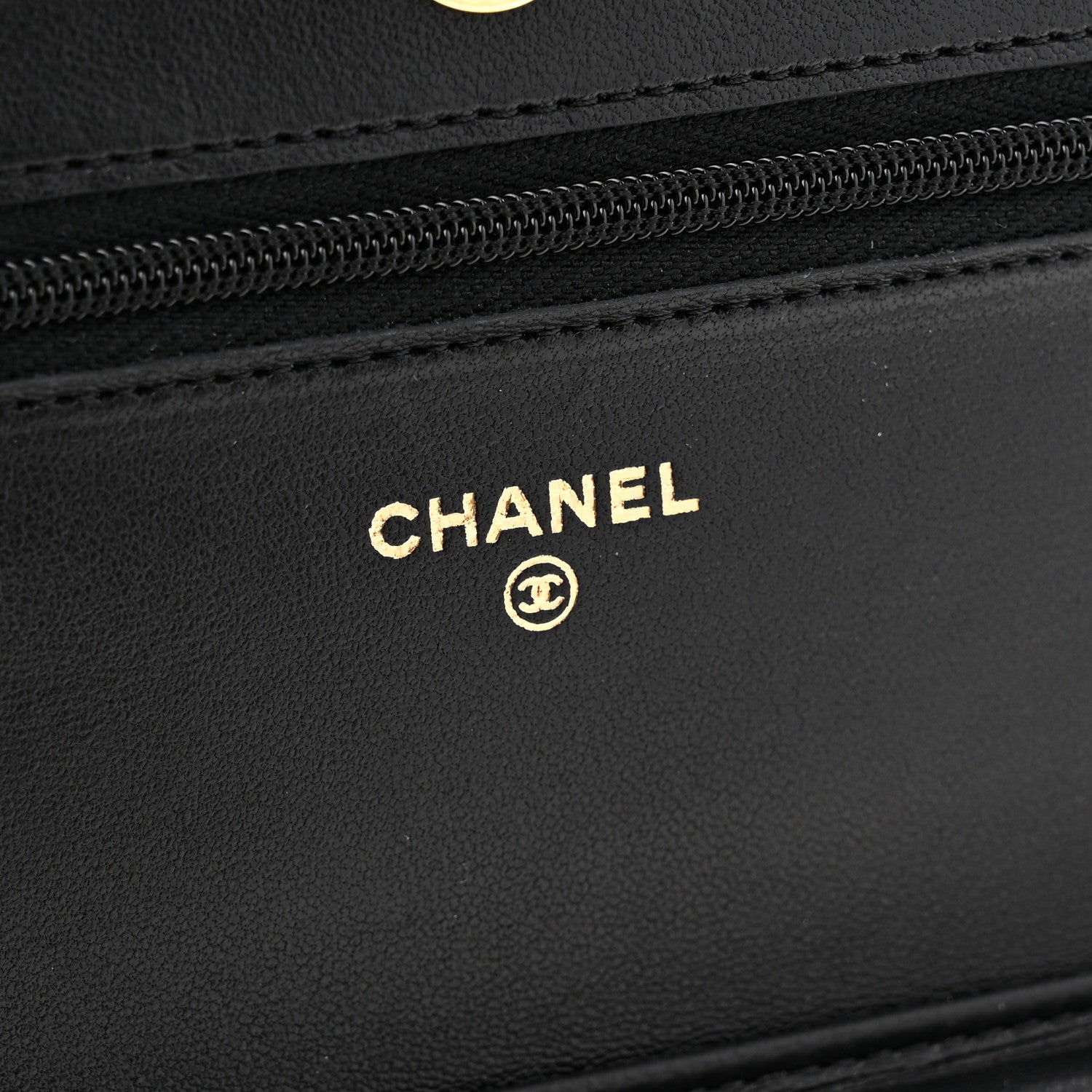 Lambskin Quilted Wallet On Chain WOC Black
