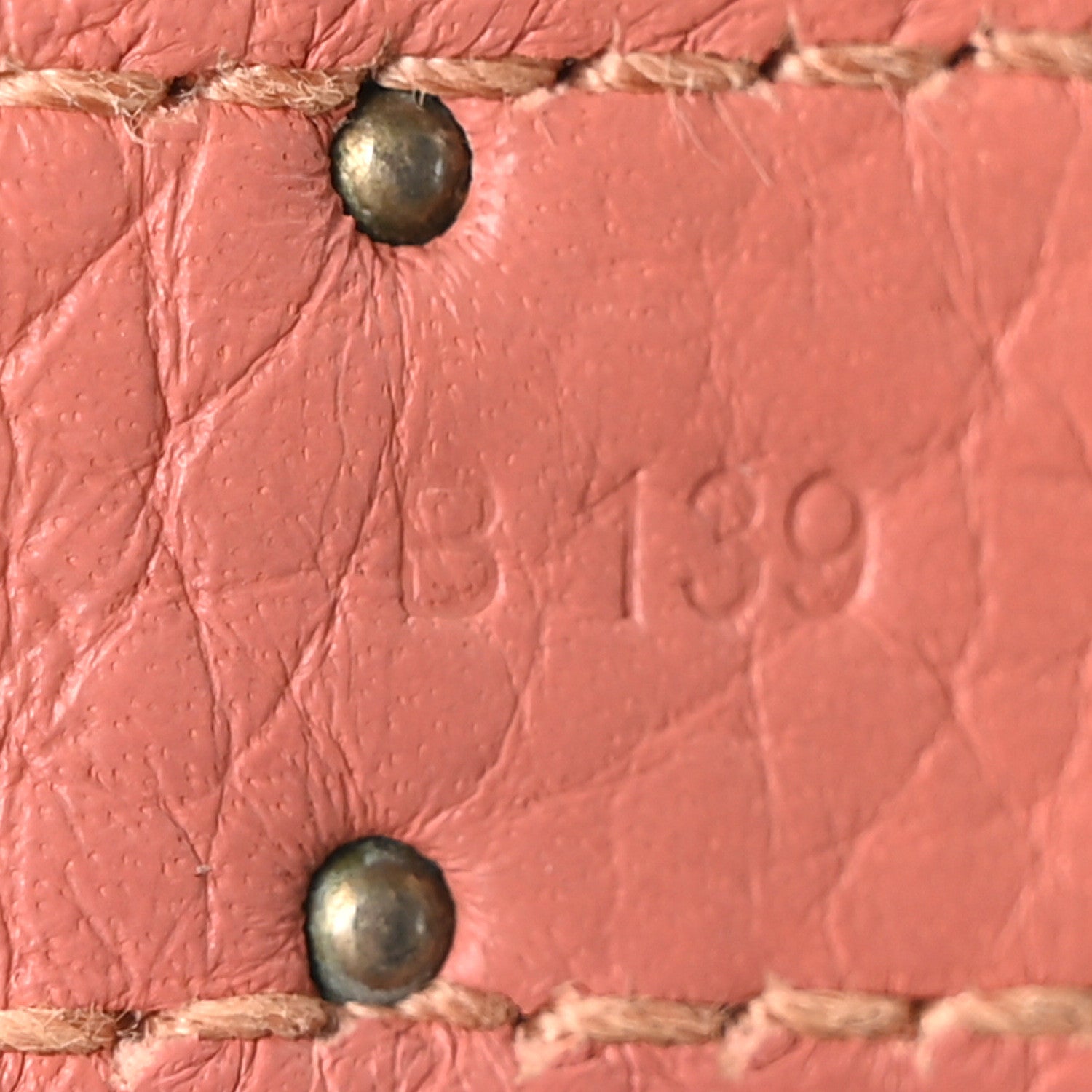 Taurillon Clemence Jypsiere 28 Rose Thè