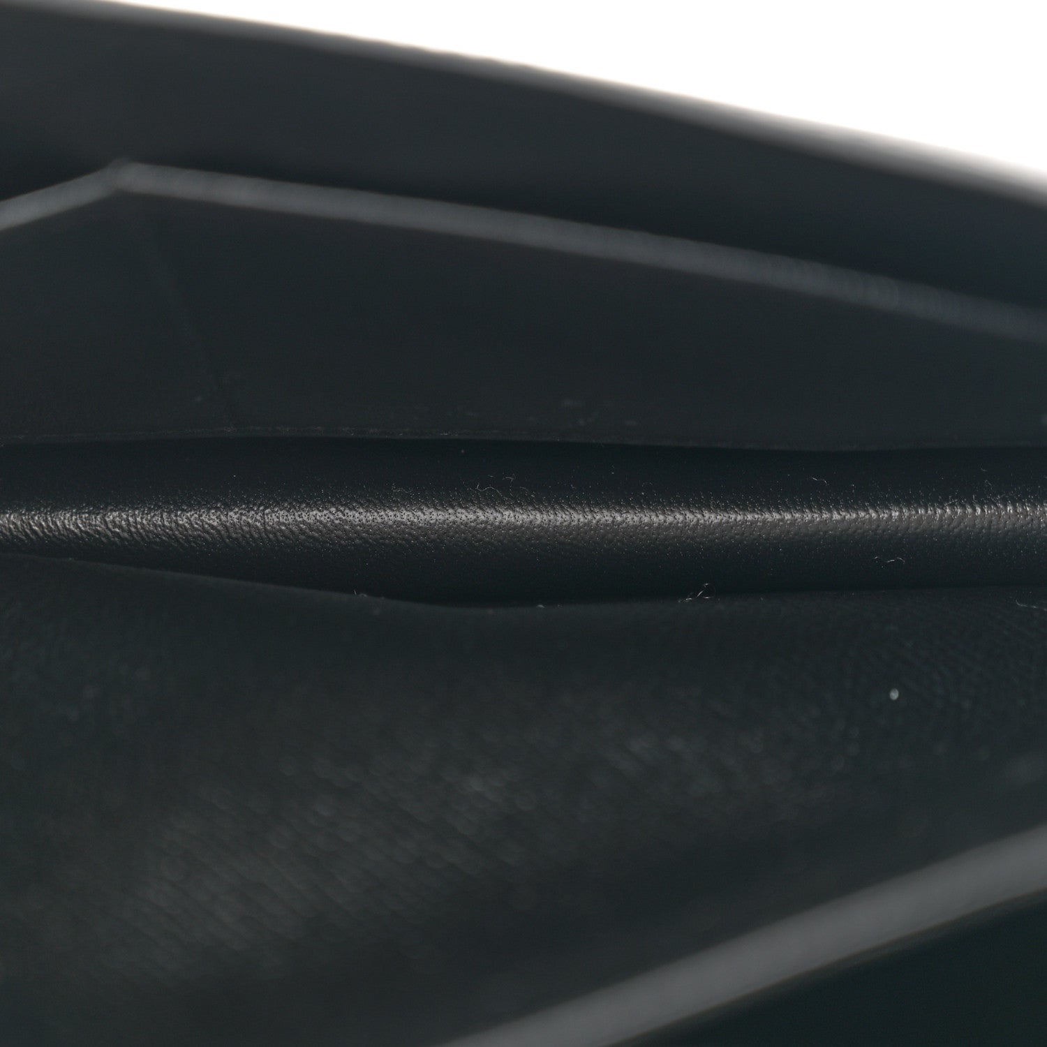 Epsom Constance 18 Black
