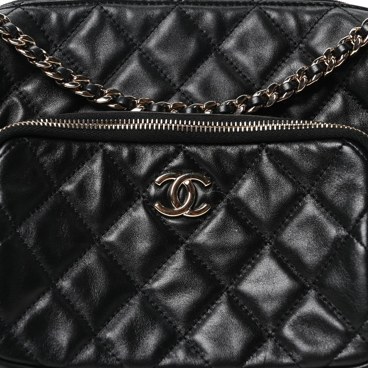 Shiny Crumpled Lambskin Quilted Medium Preppy Pocket Camera Case Black