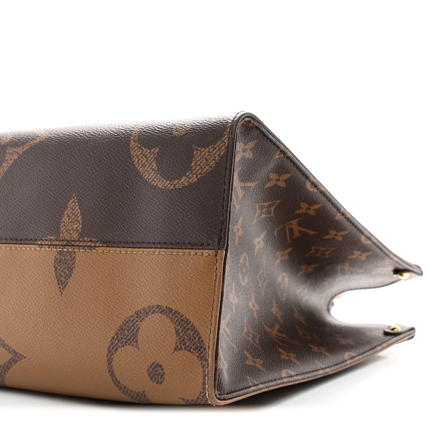 Reverse Monogram Giant Onthego MM