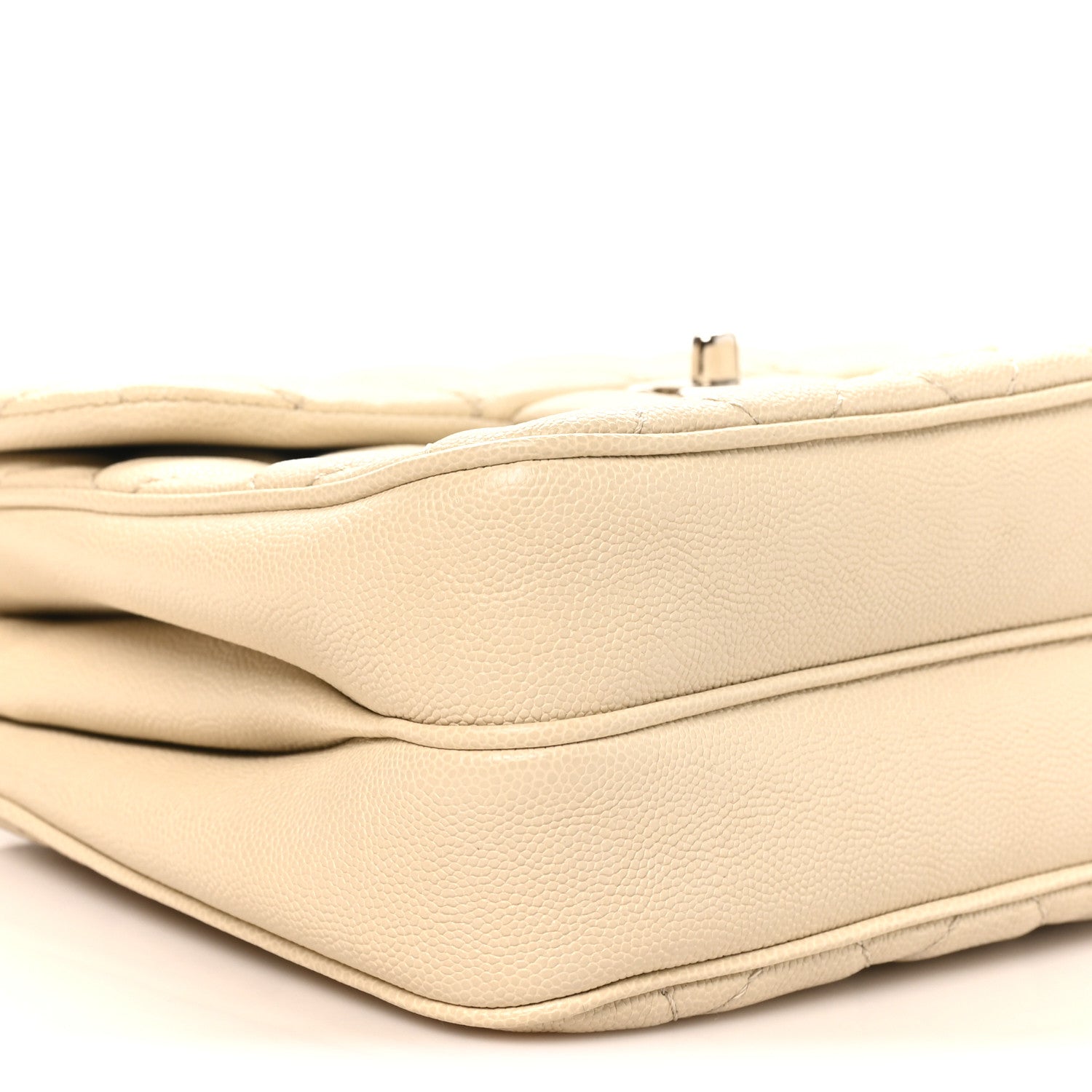 Caviar Quilted Medium Urban Companion Flap Ivory
