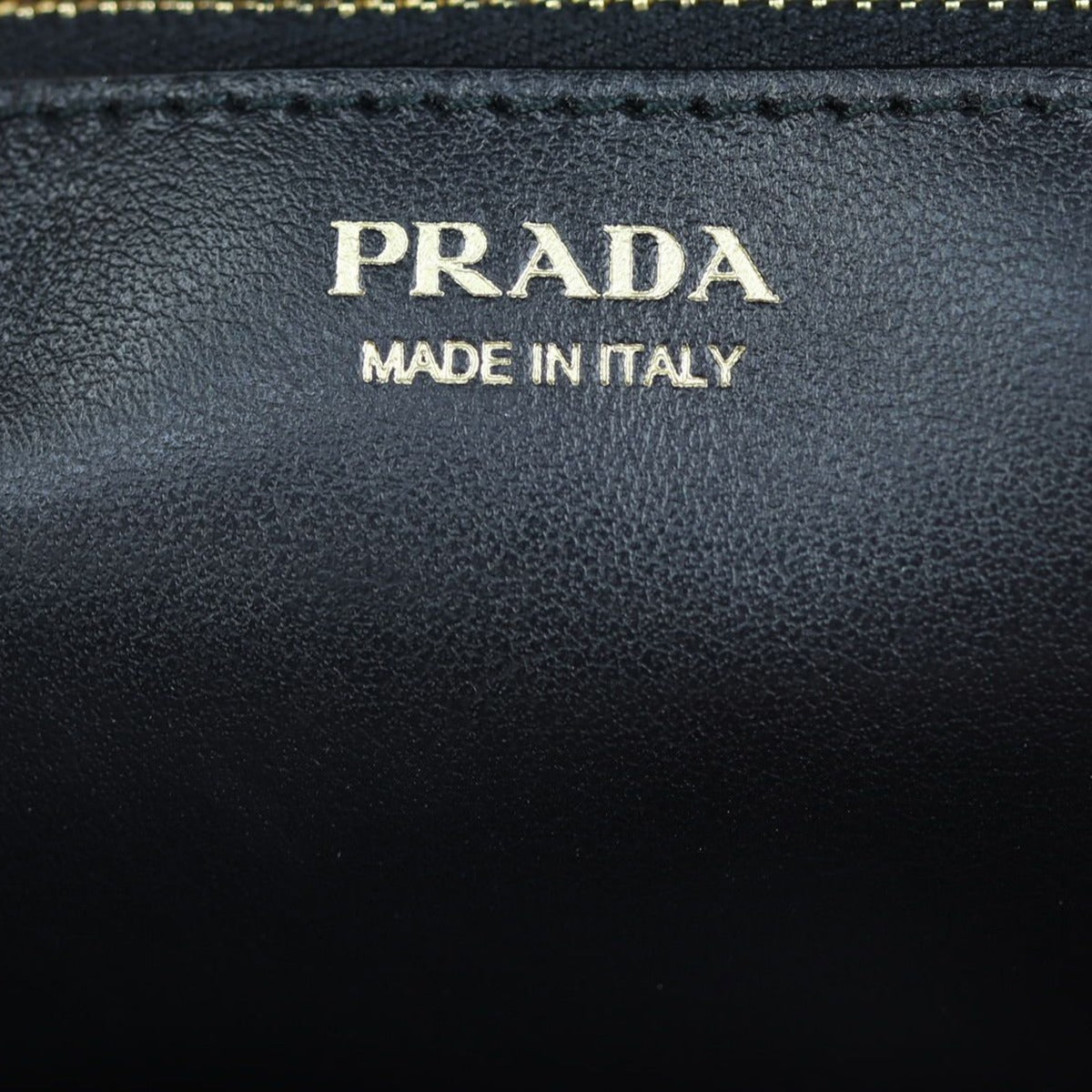 Prada Vitello Move Metal Wallet on Chain