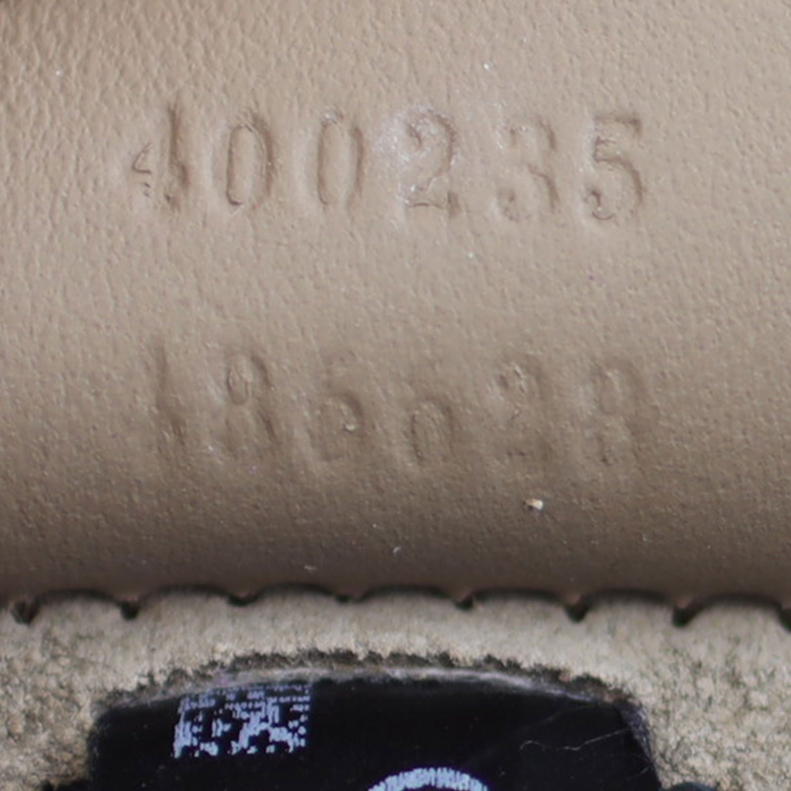 Gucci Dionysus GG Supreme Embellished Shoulder Bag Medium