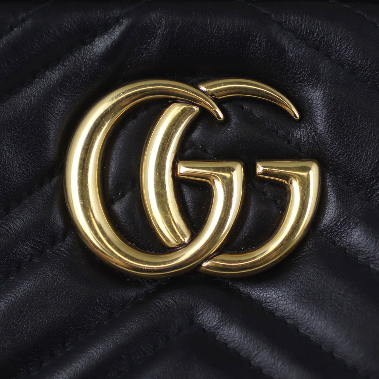 Gucci GG Marmont Small Camera Bag