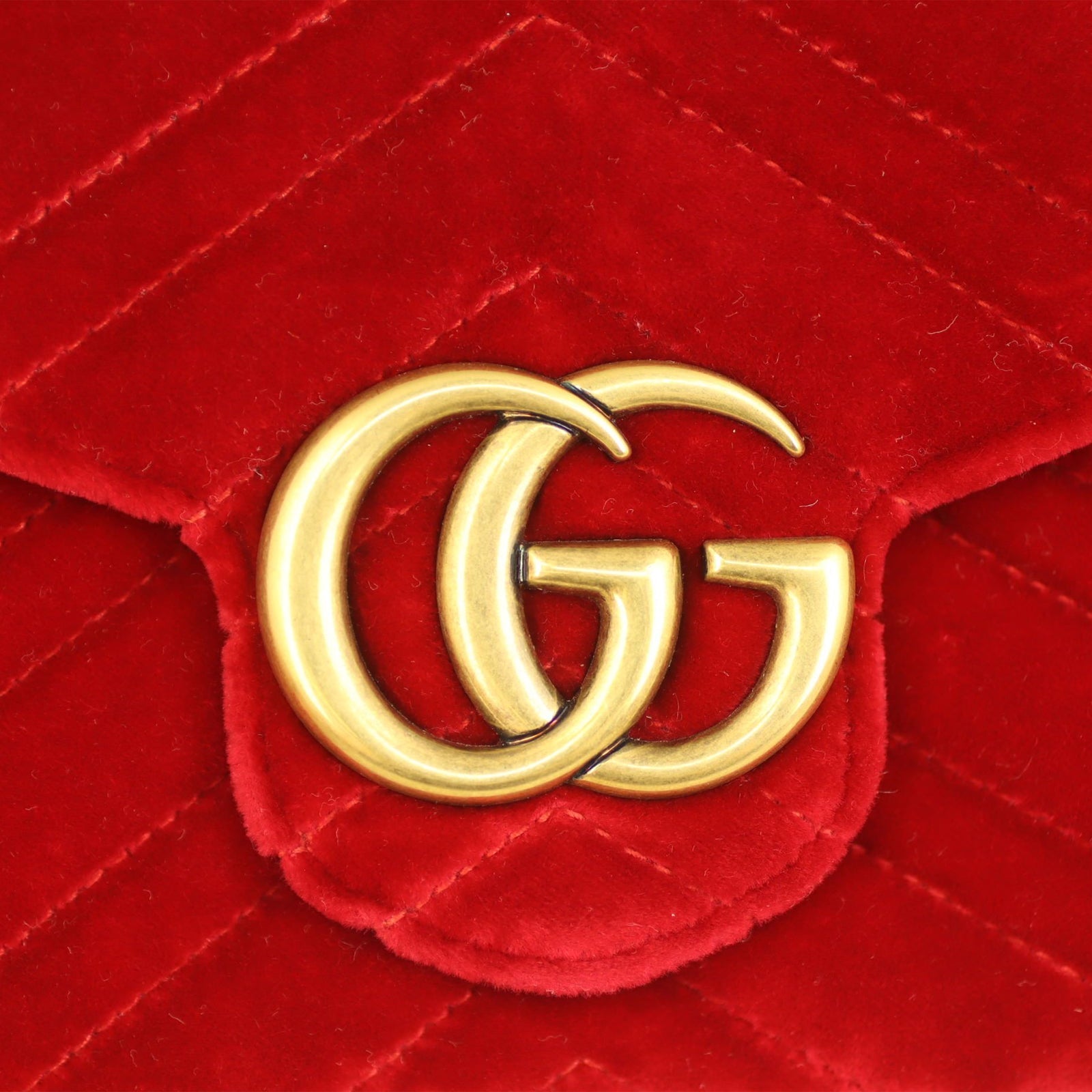 Gucci GG Marmont Matelasse Velvet Chain Wallet
