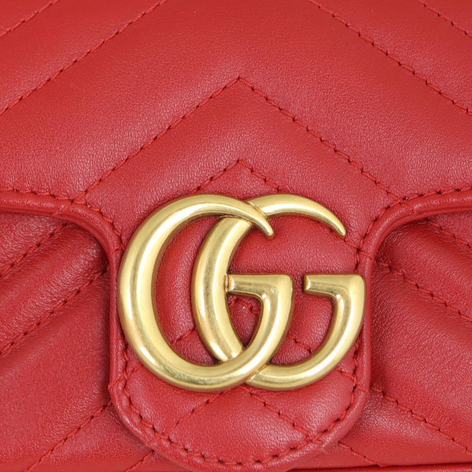 Gucci GG Marmont Super Mini Shoulder Bag