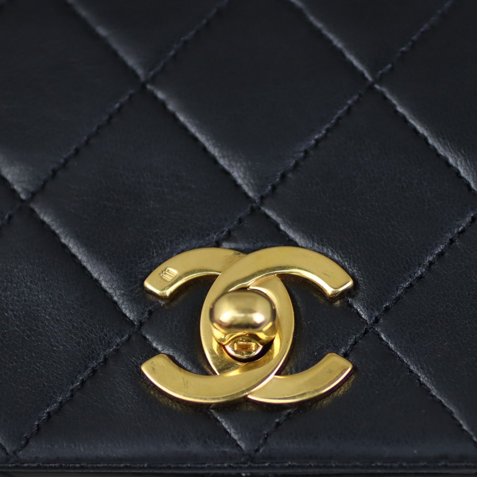 Chanel Vintage CC Small Single Flap Bag