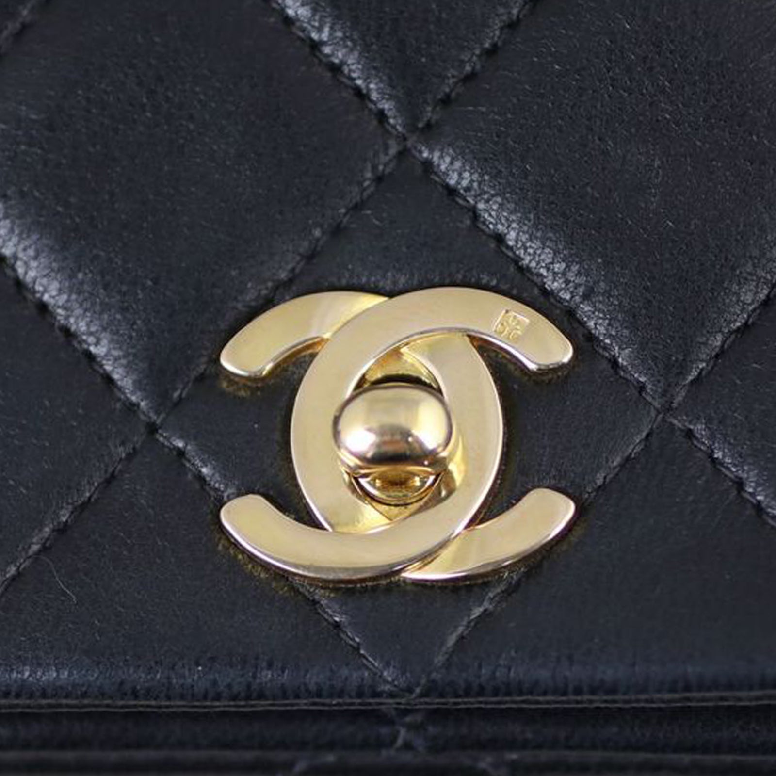 Chanel CC Full Flap Bag Small | Lambskin