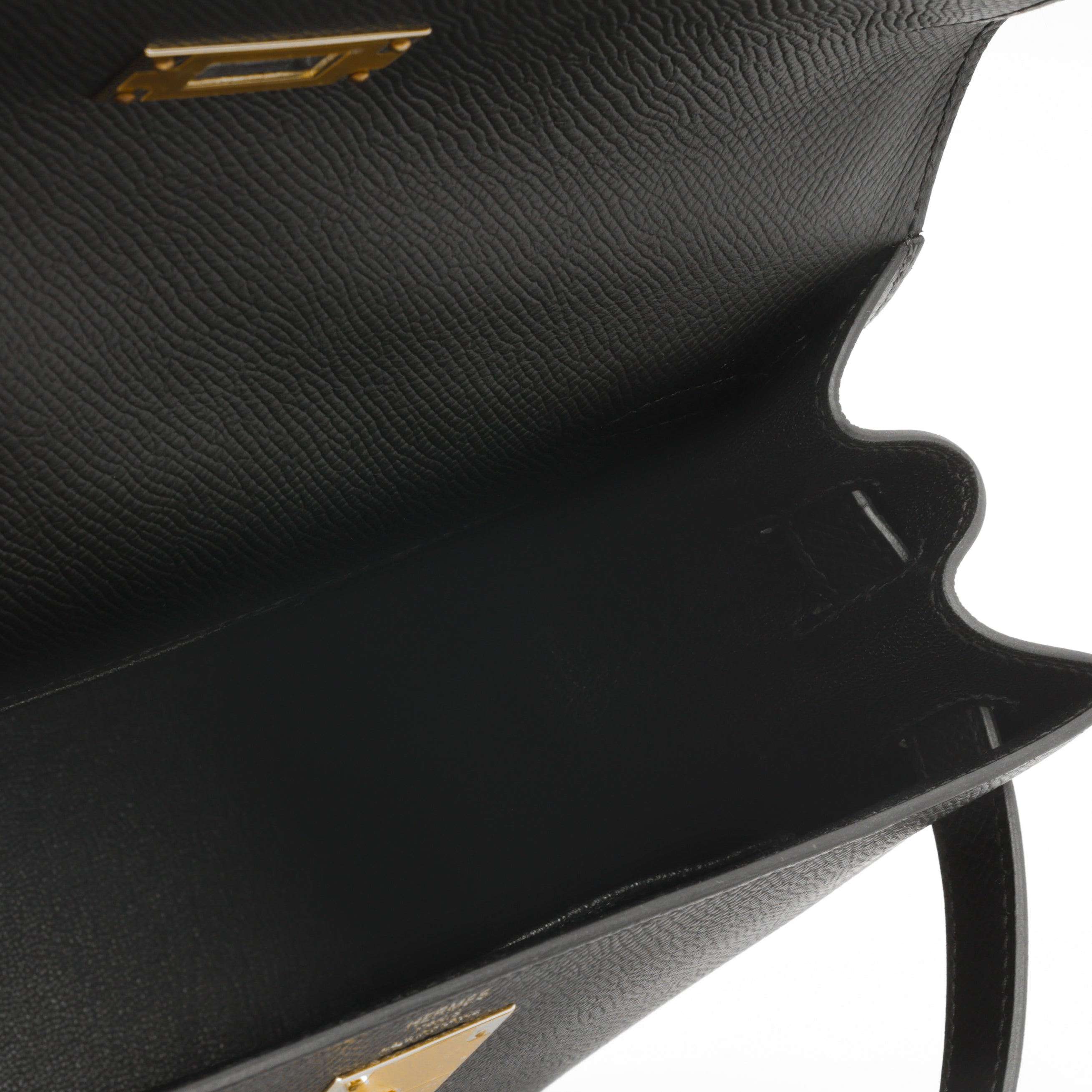 Hermès Kelly 28 - Noir Epsom | Gold Hardware