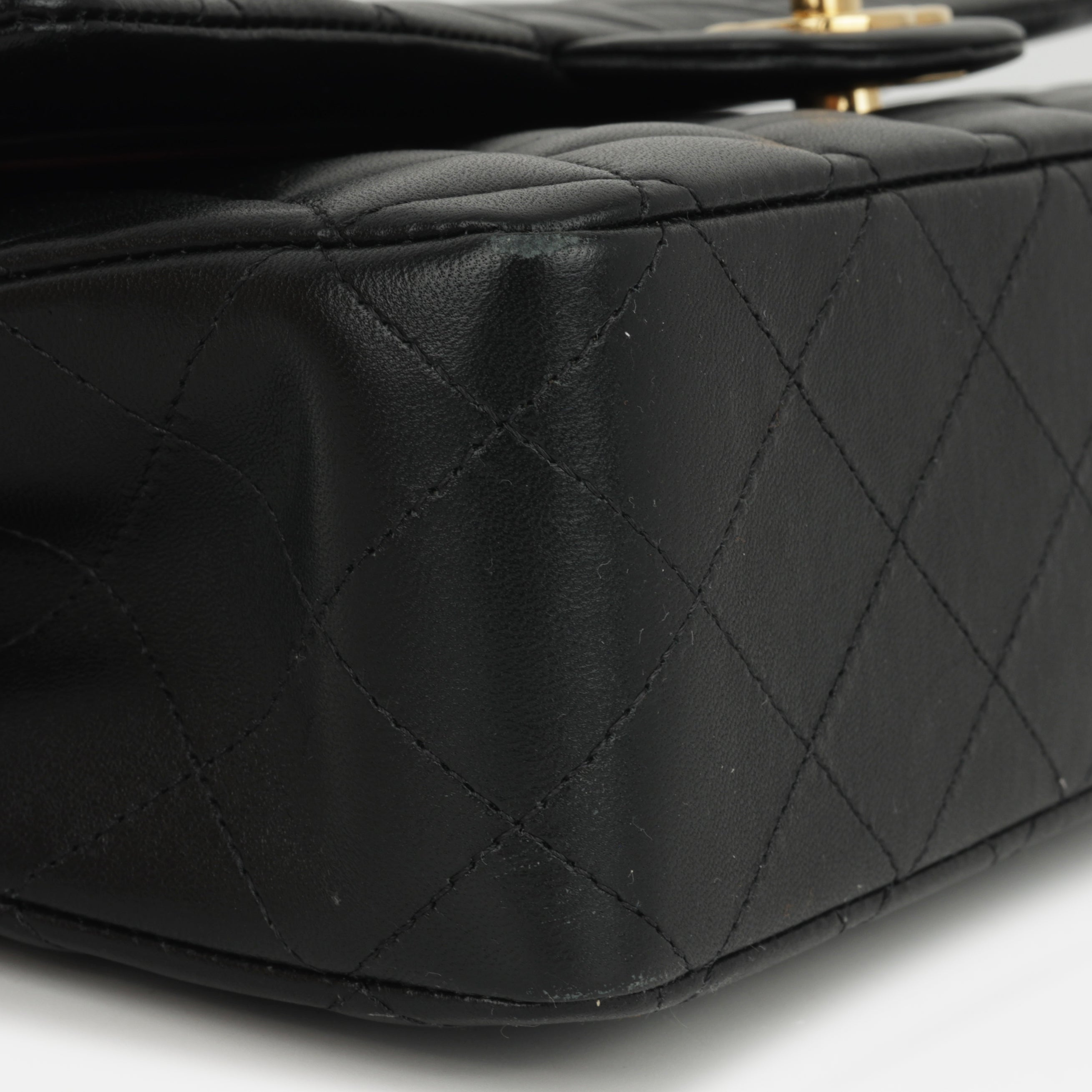 Chanel Medium Classic Flap - Black Lambskin | Gold Hardware