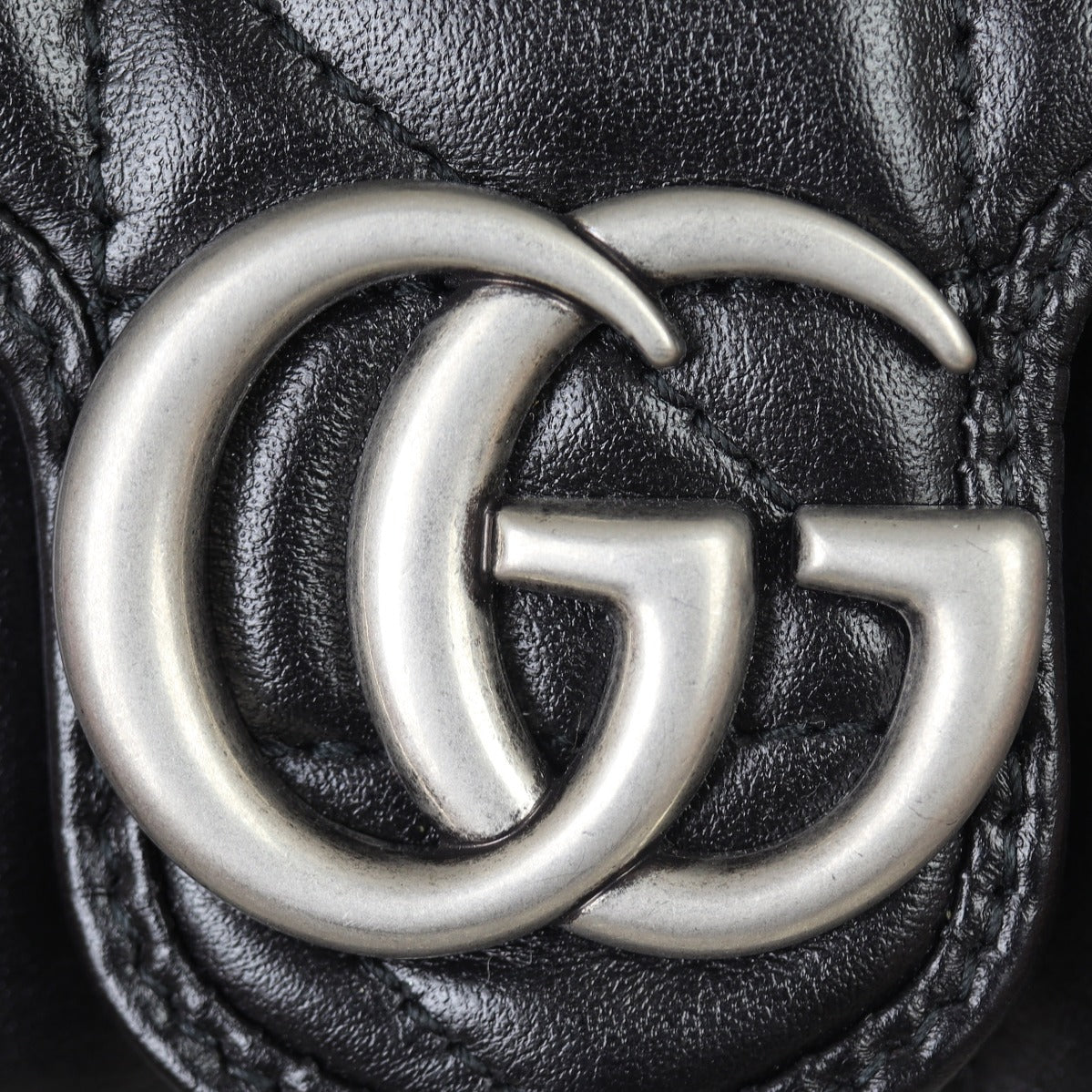 Gucci GG Marmont Super Mini Shoulder Bag