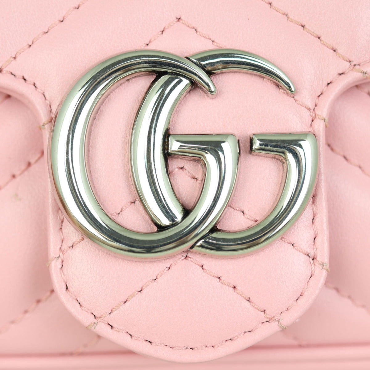 Gucci GG Marmont Super Mini Shoulder Bag
