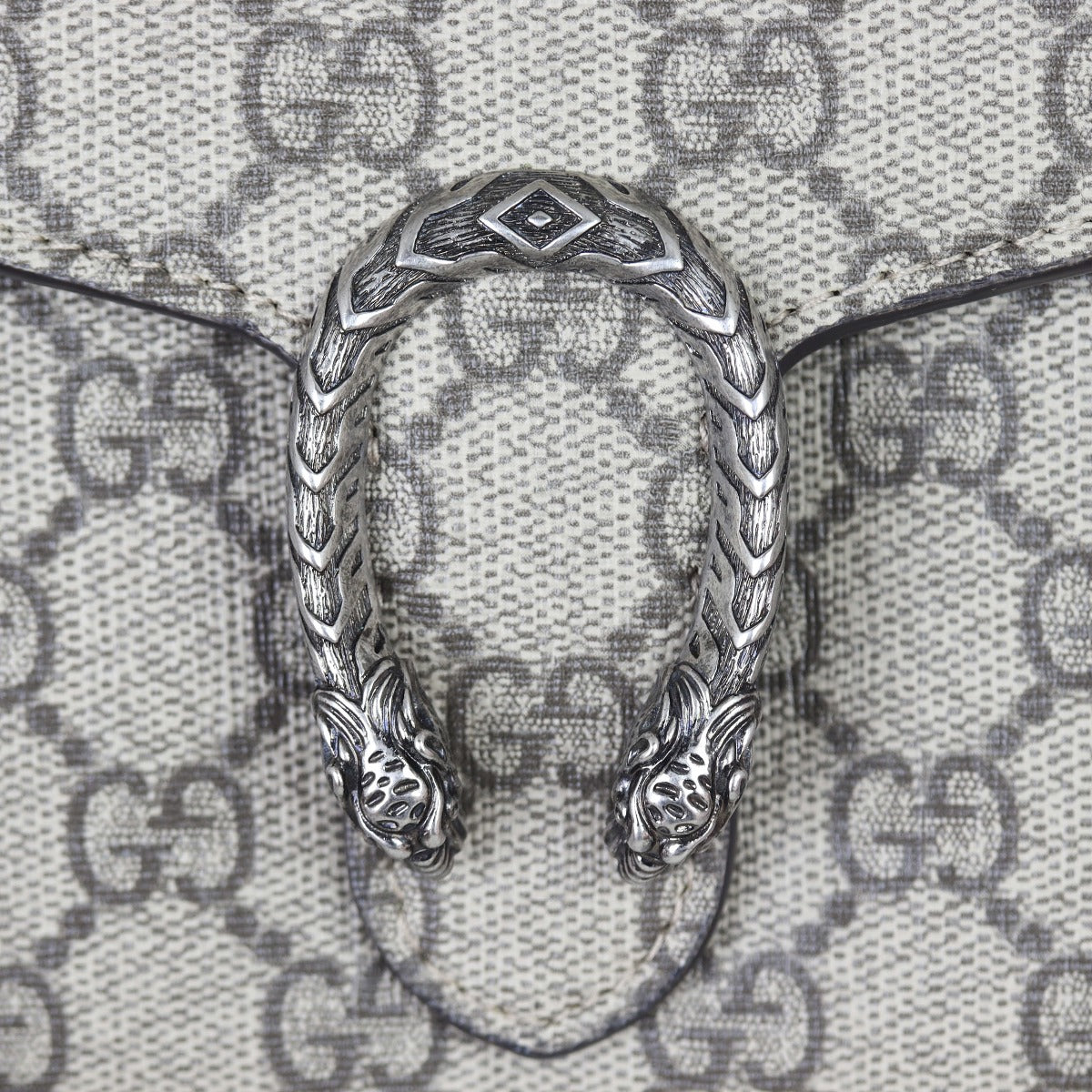 Gucci Dionysus GG Supreme Chain Wallet