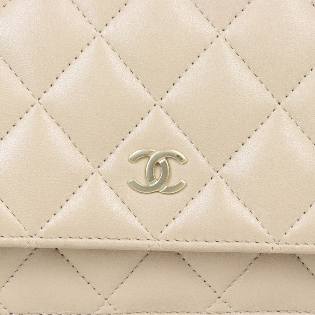 Chanel Classic Wallet on Chain