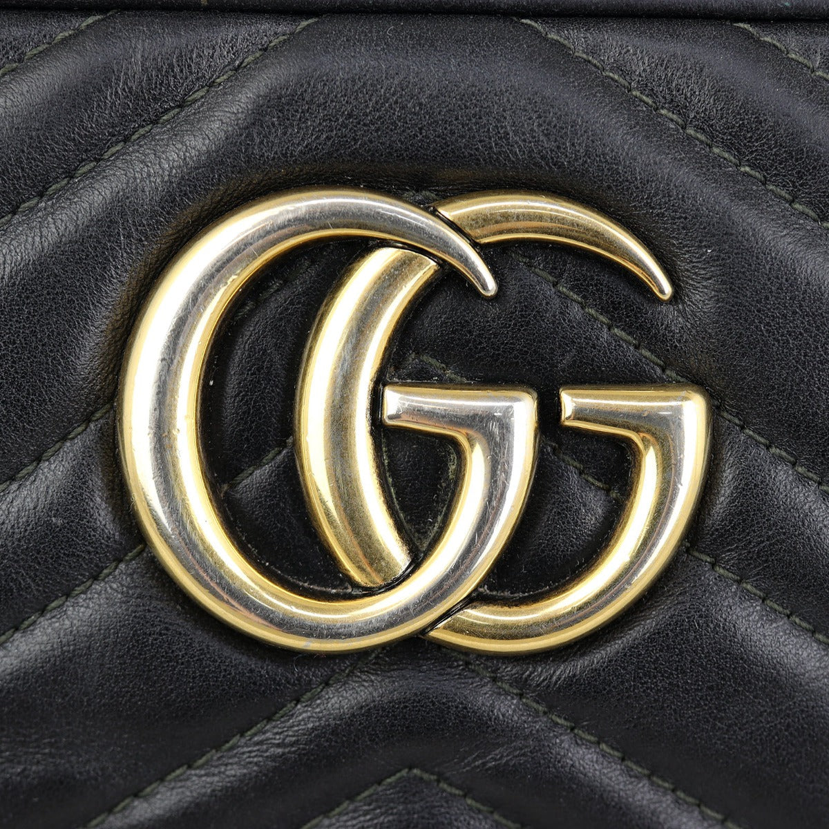 Gucci GG Marmont Small Camera Bag