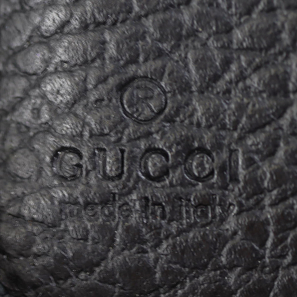 Gucci Swing Zip Around Wallet