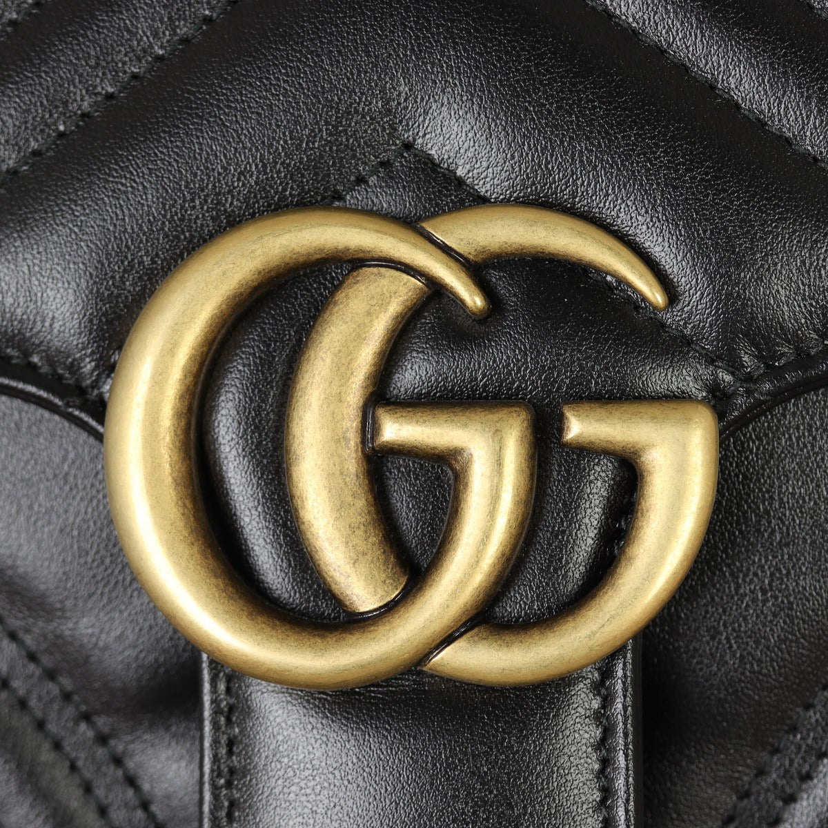 Gucci GG Marmont Top Handle Bag Small