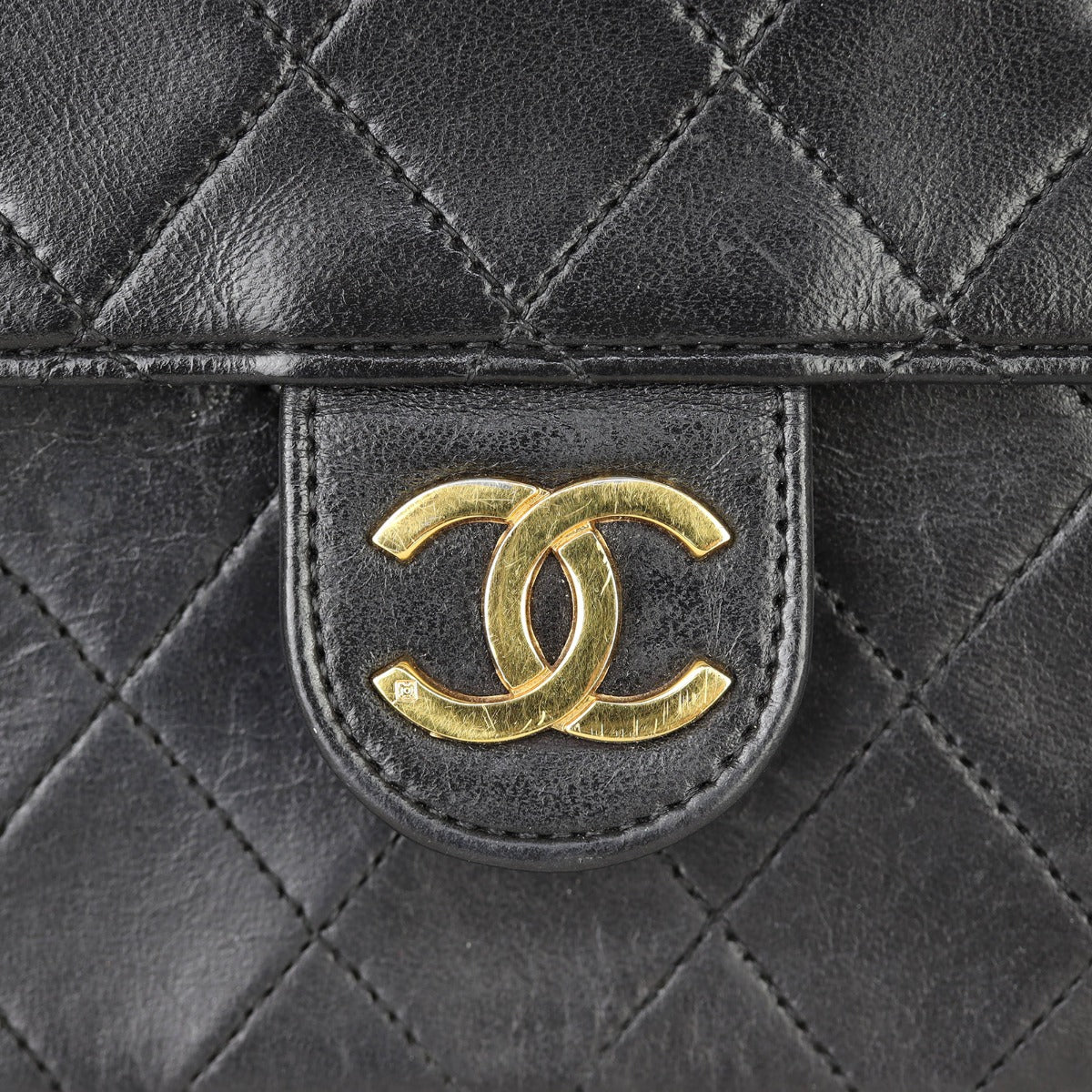Chanel CC Vintage Flap Bag | Black