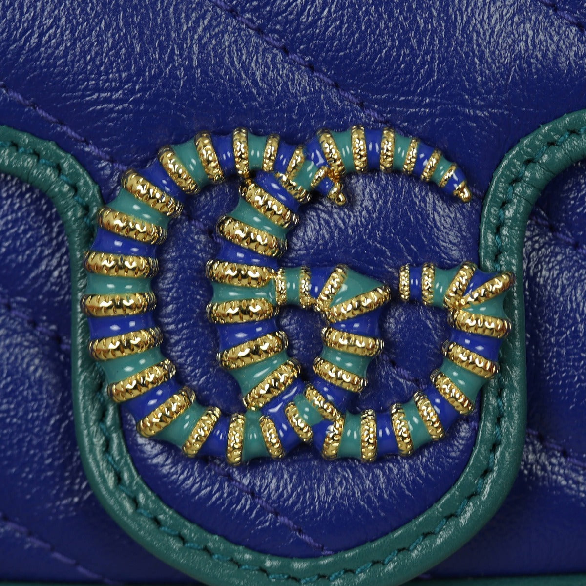 Gucci GG Marmont Matelasse Super Mini Shoulder Bag