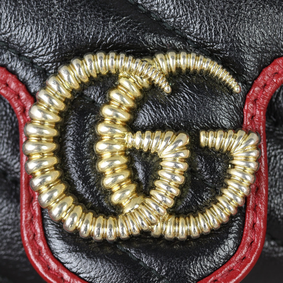 Gucci GG Marmont Super Mini Shoulder Bag